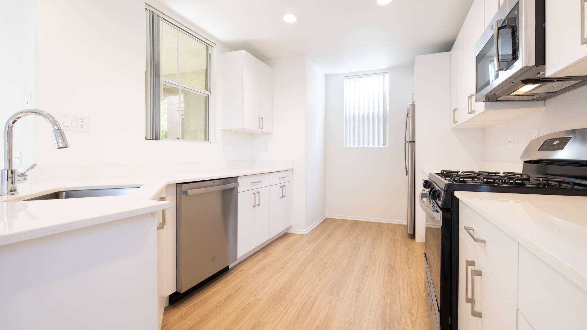 The Oaks Apartments 8 of 12