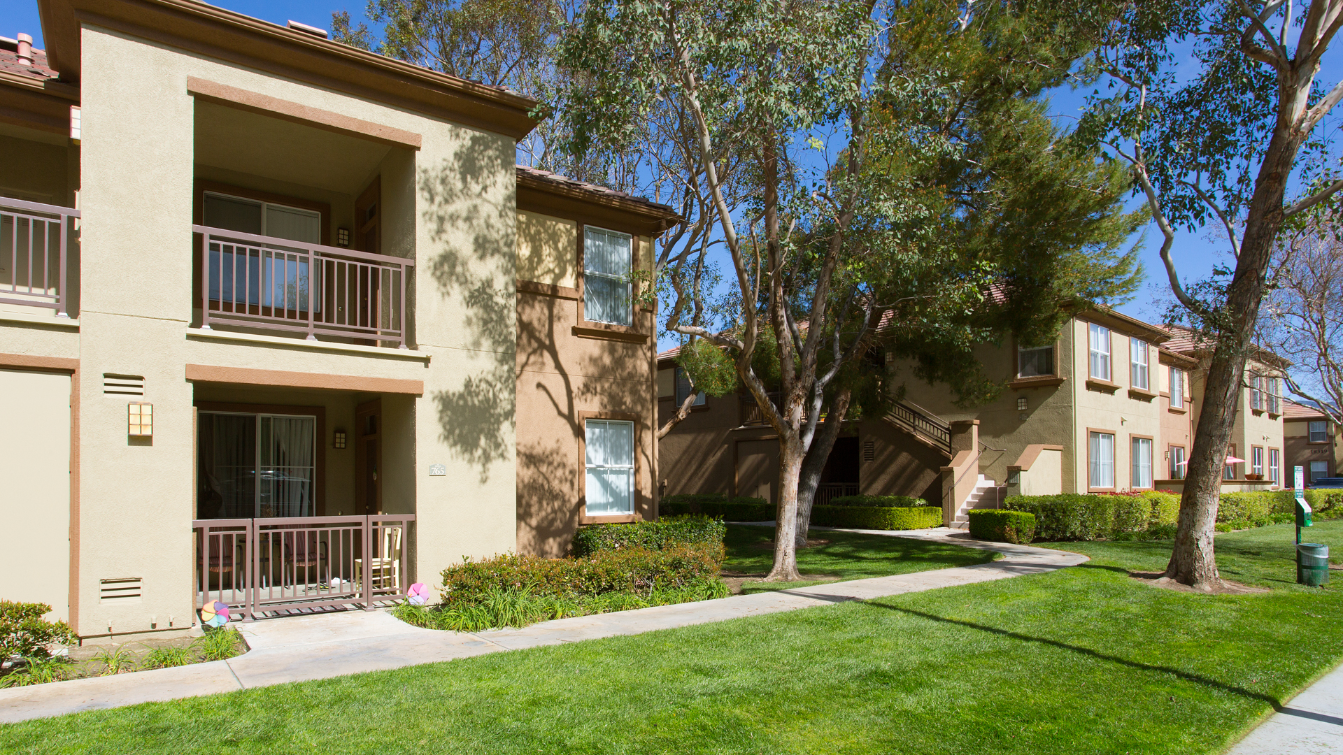 The Oaks Apartments 2 of 12