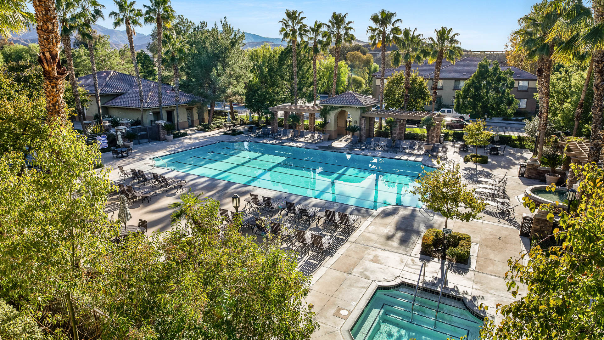 Pool at The Oaks Apartments (4 of 5)