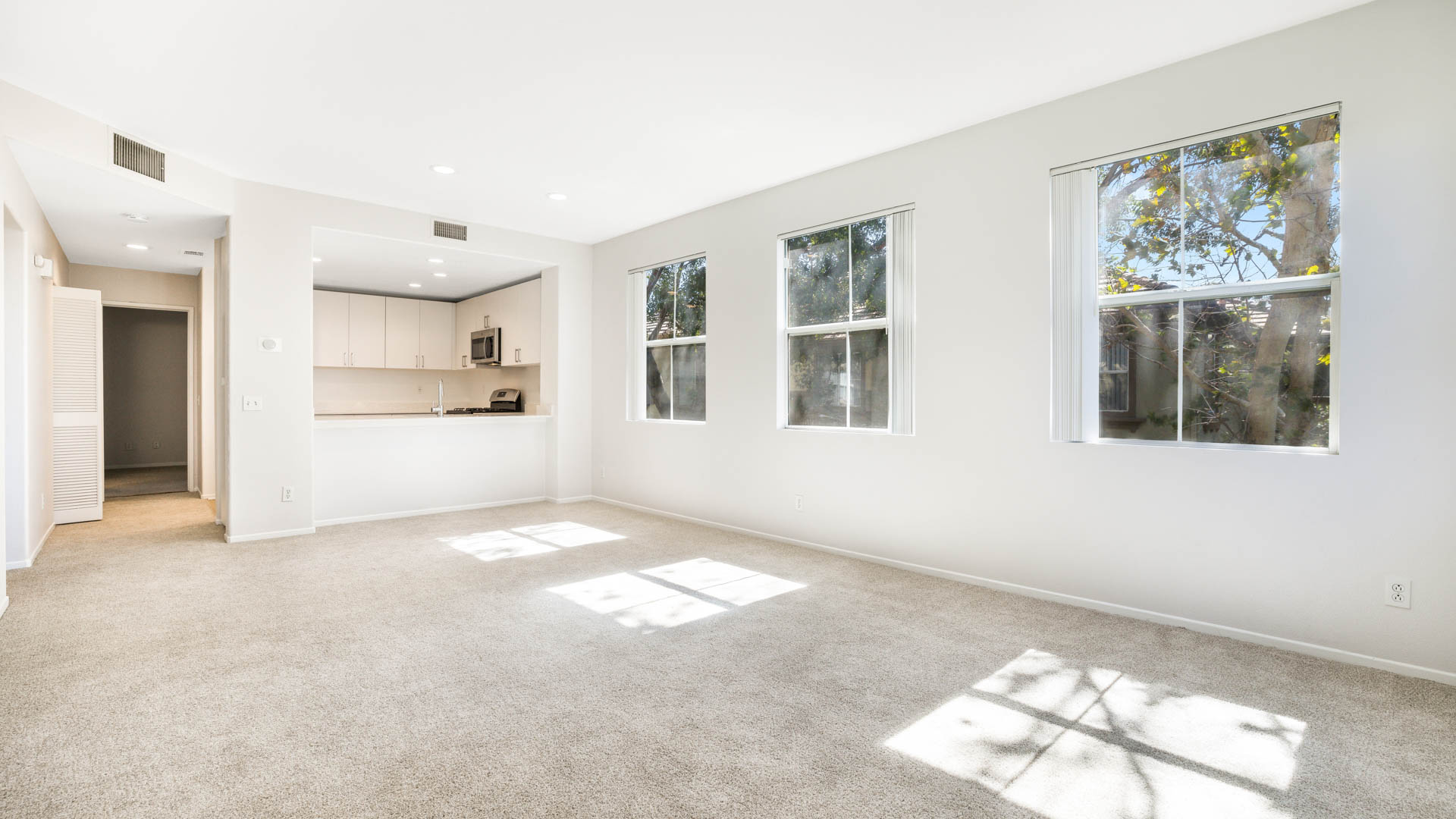The Oaks Apartments 10 of 12