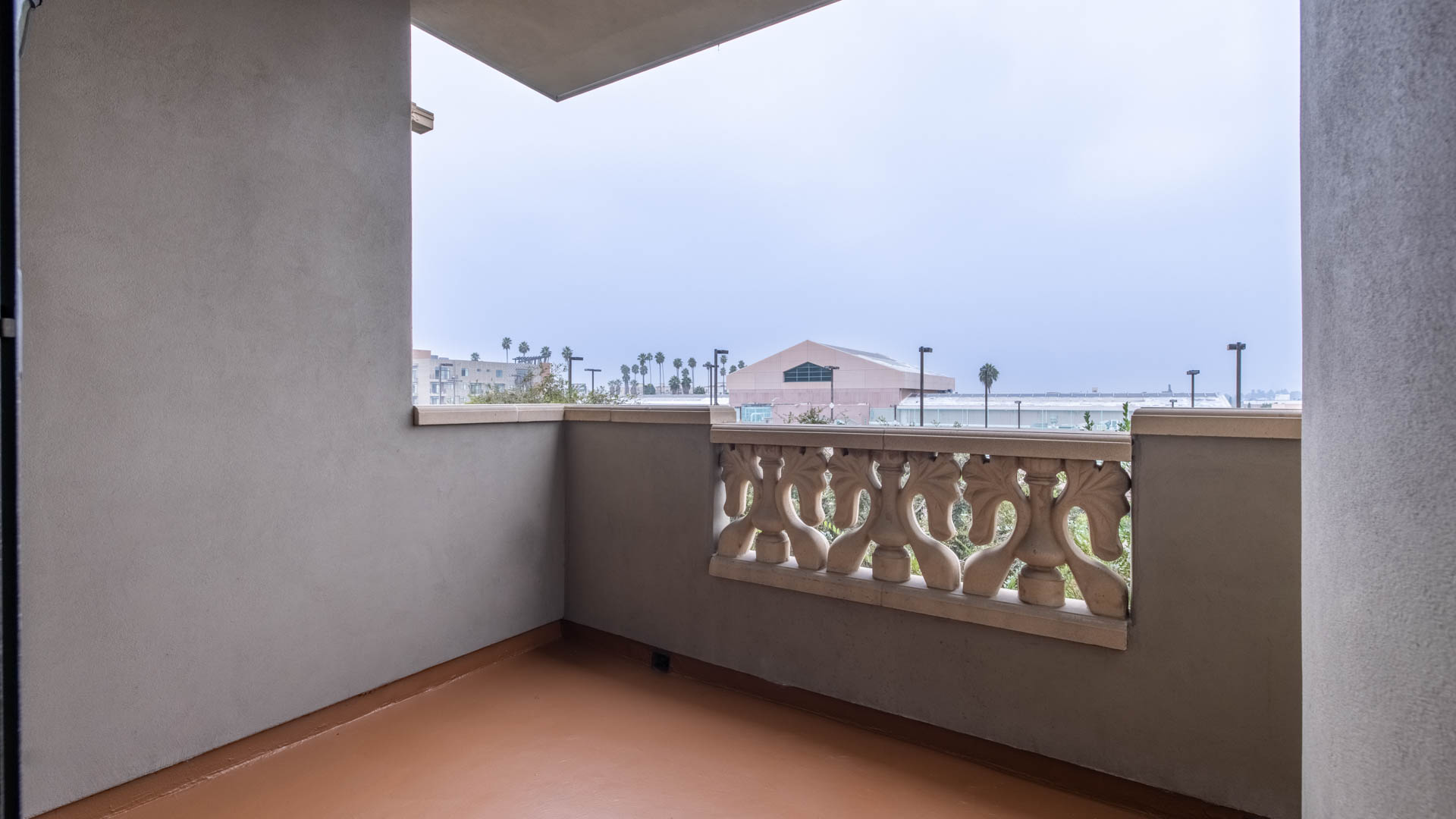 Versailles Koreatown Apartments 13 of 17