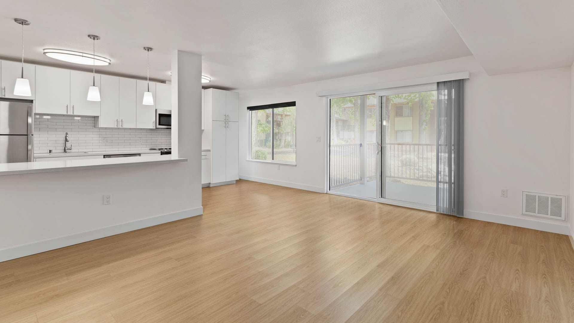 Lorien Ivy Apartments 6 of 12