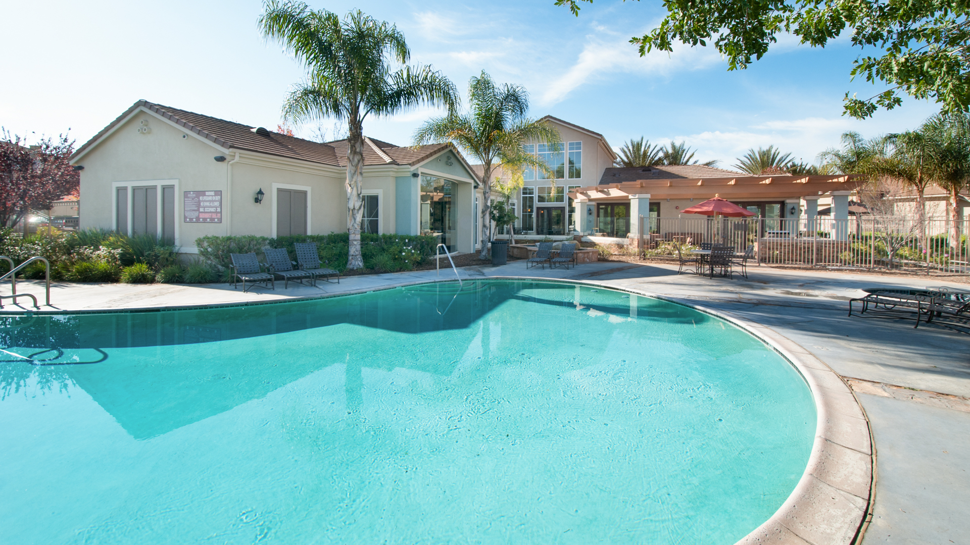 Pool at Promenade at Town Center Apartments (4 of 5)