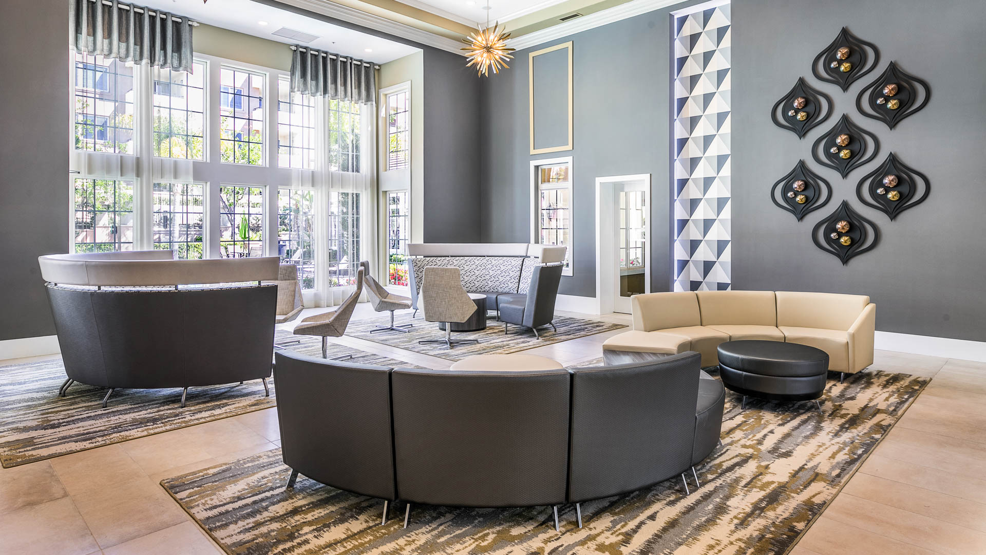 Lounge at Bella Vista At Warner Ridge Apartments (1 of 4)