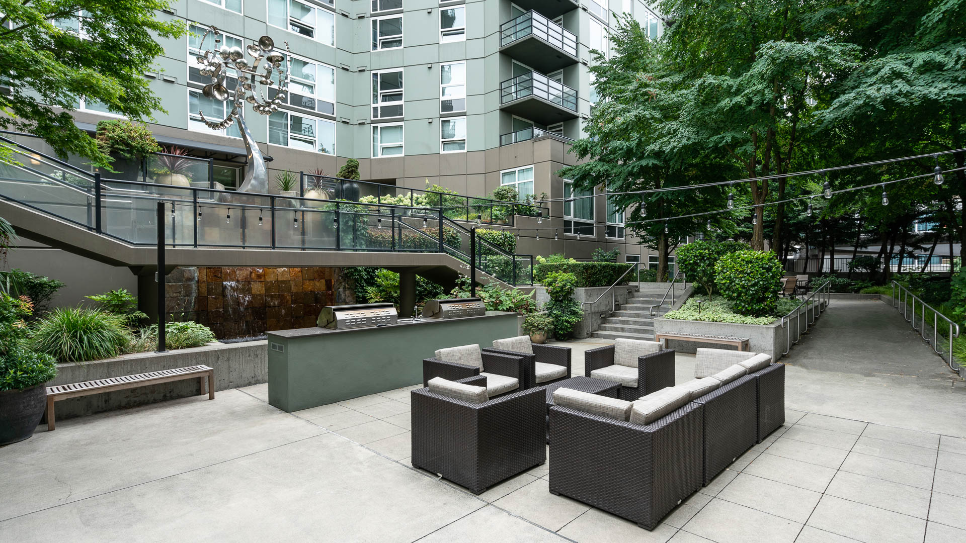 Courtyard at Olympus Apartments (4 of 4)