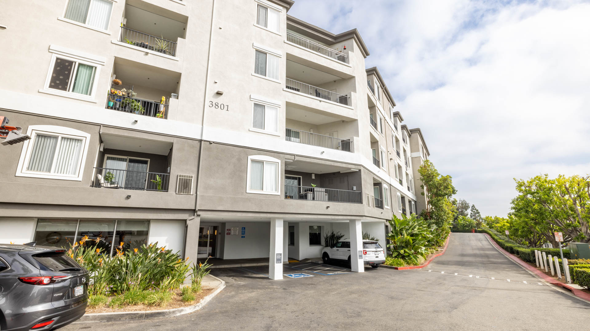 Bay Hill Apartments 3 of 12