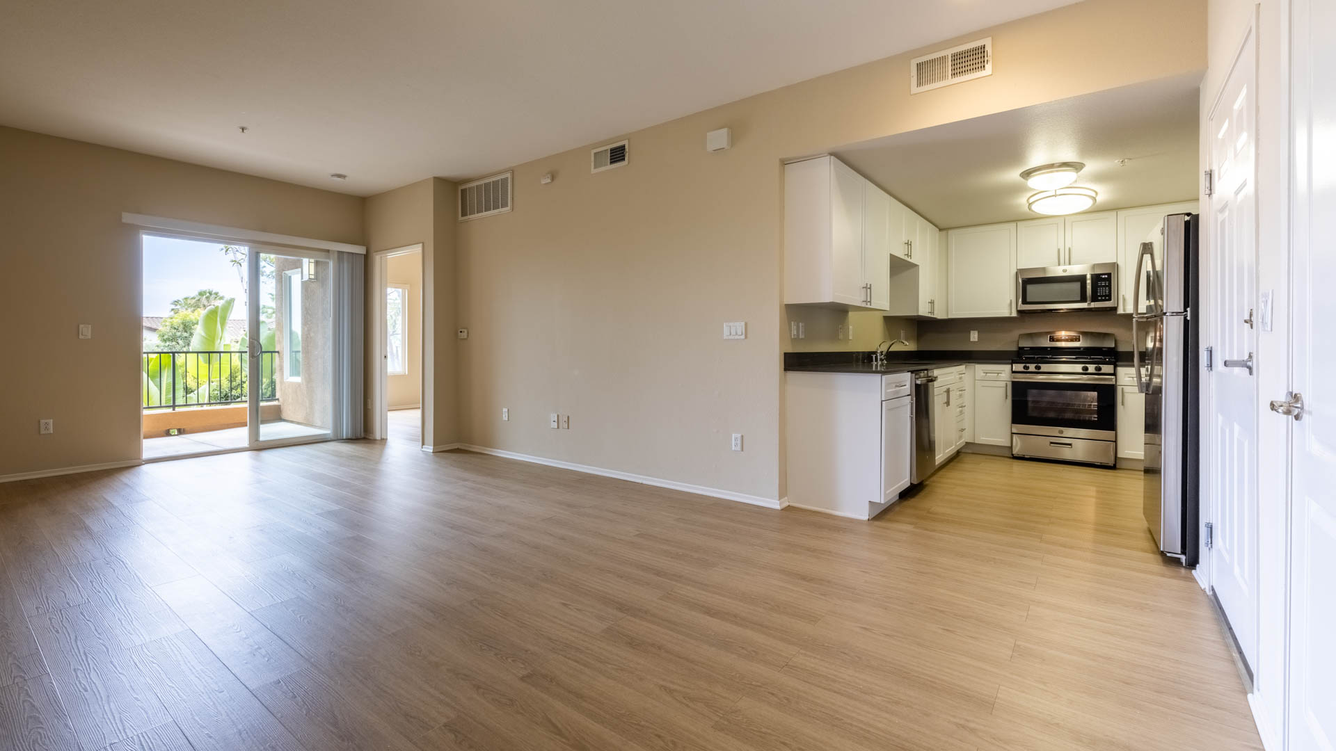 Bay Hill Apartments 7 of 12