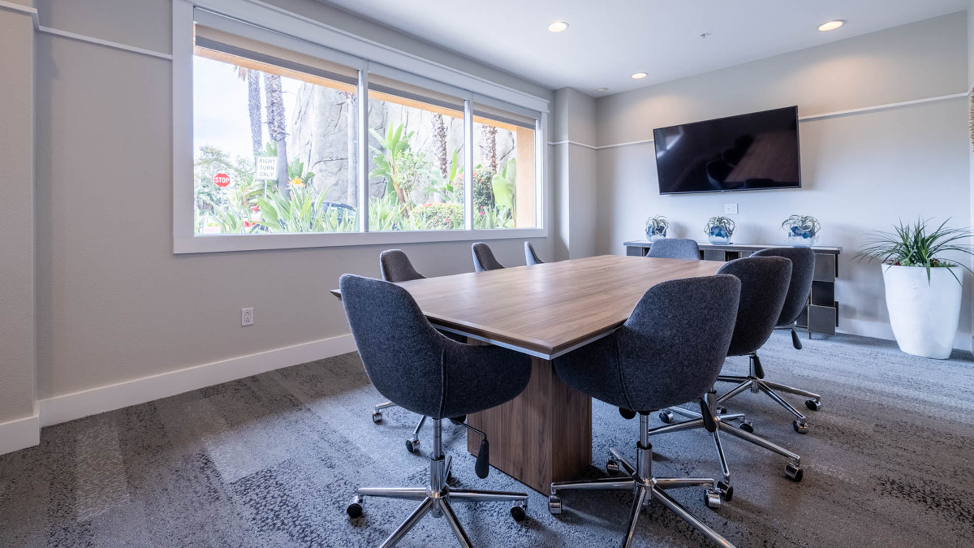 Business center at Bay Hill Apartments