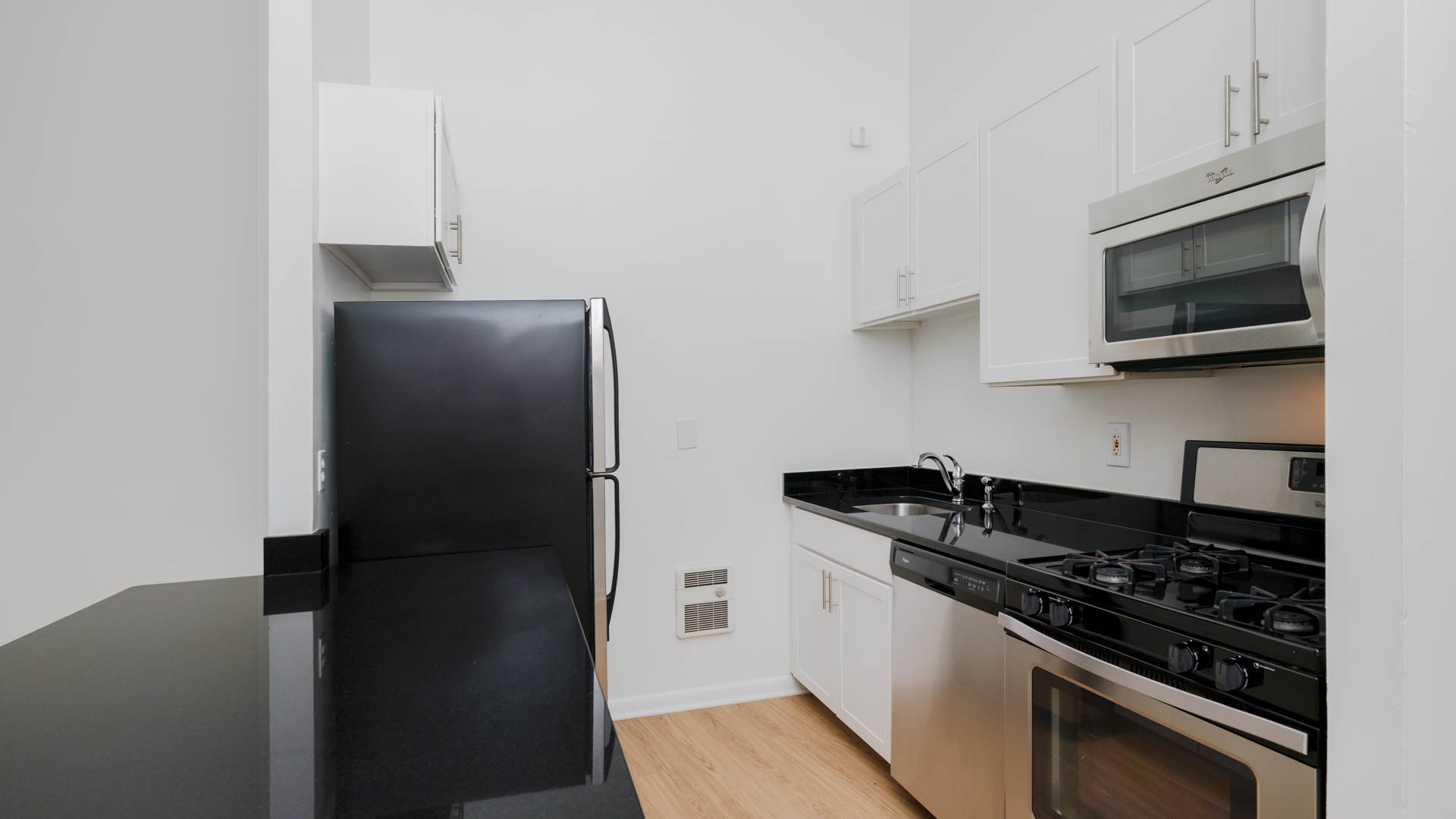 71 Broadway Apartments 5 of 12