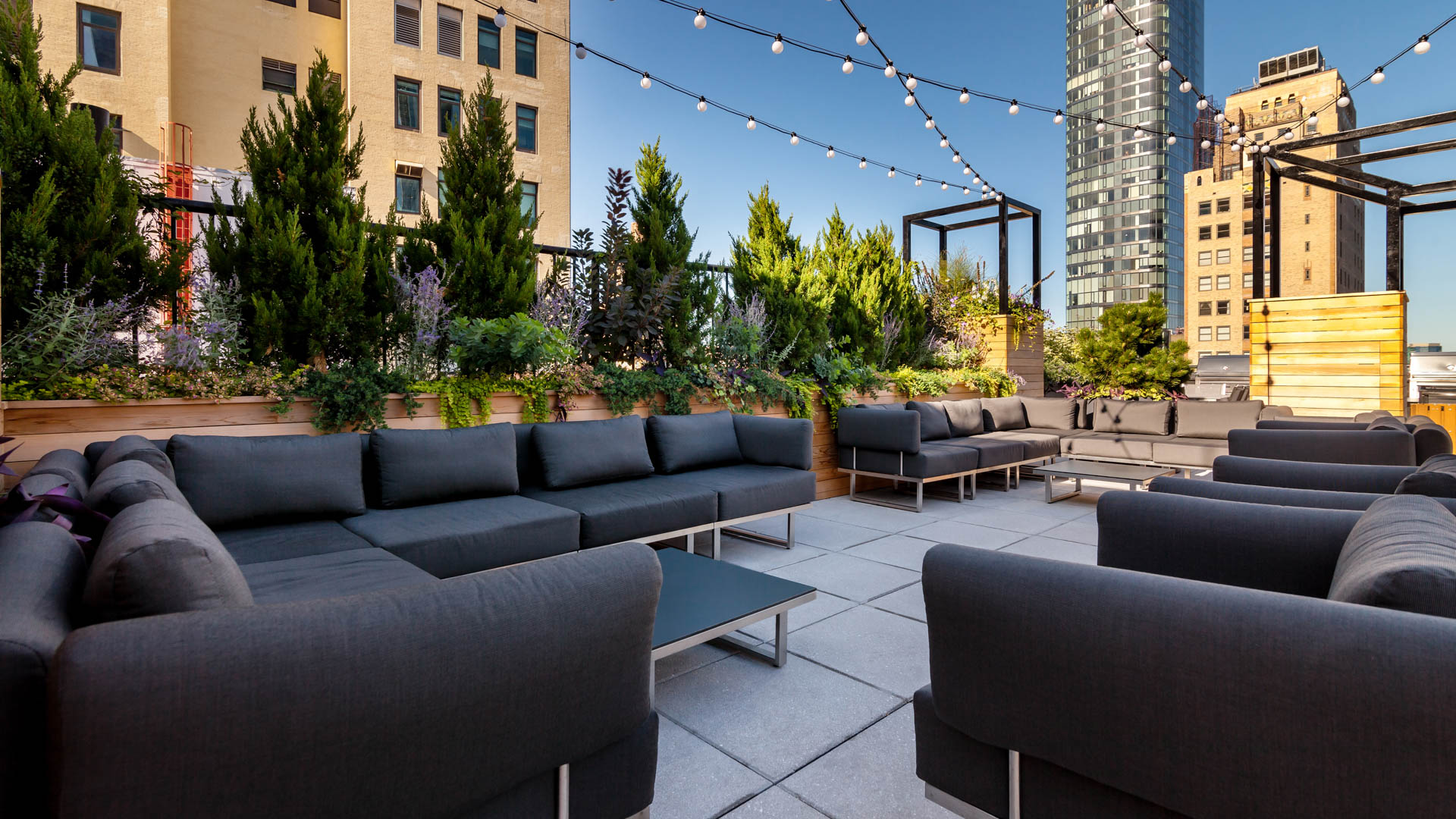 Roof deck at 71 Broadway Apartments (4 of 4)