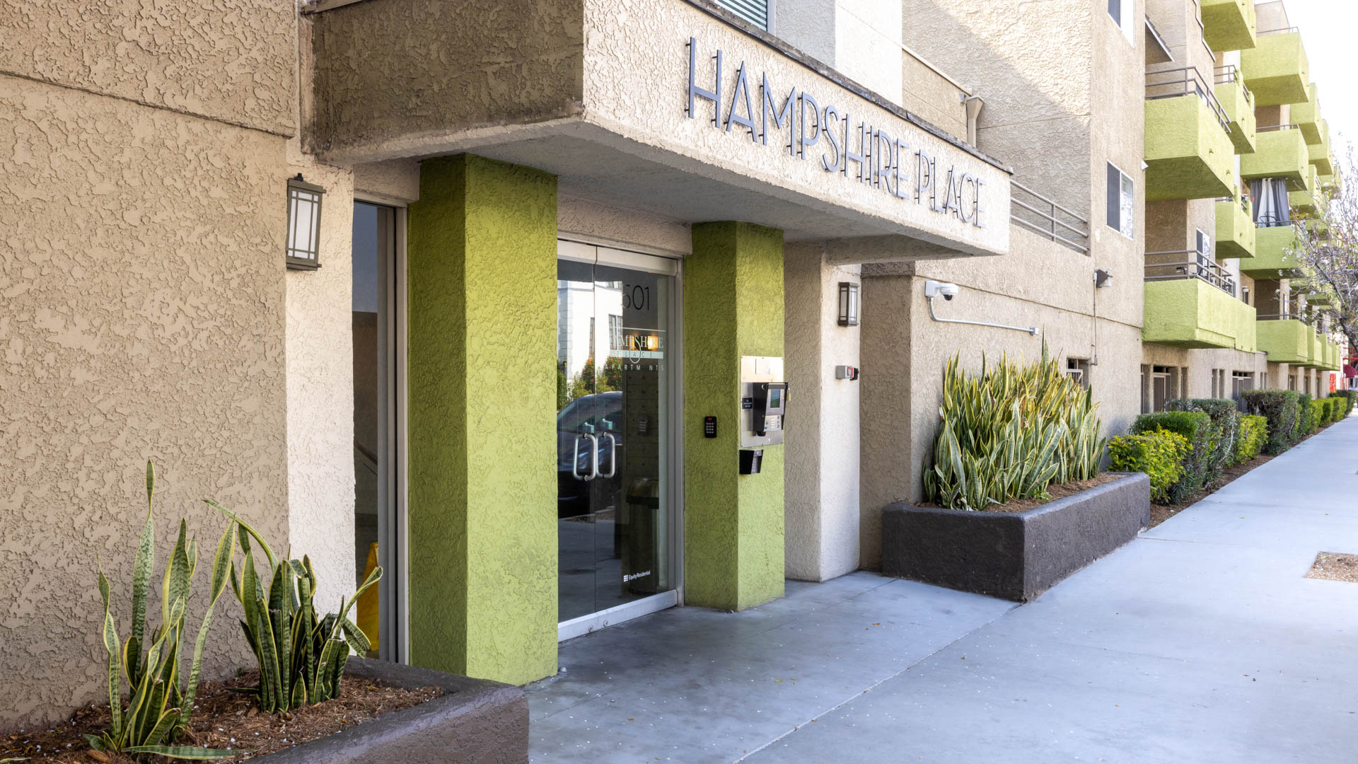 Hampshire Place Apartments 8 of 12