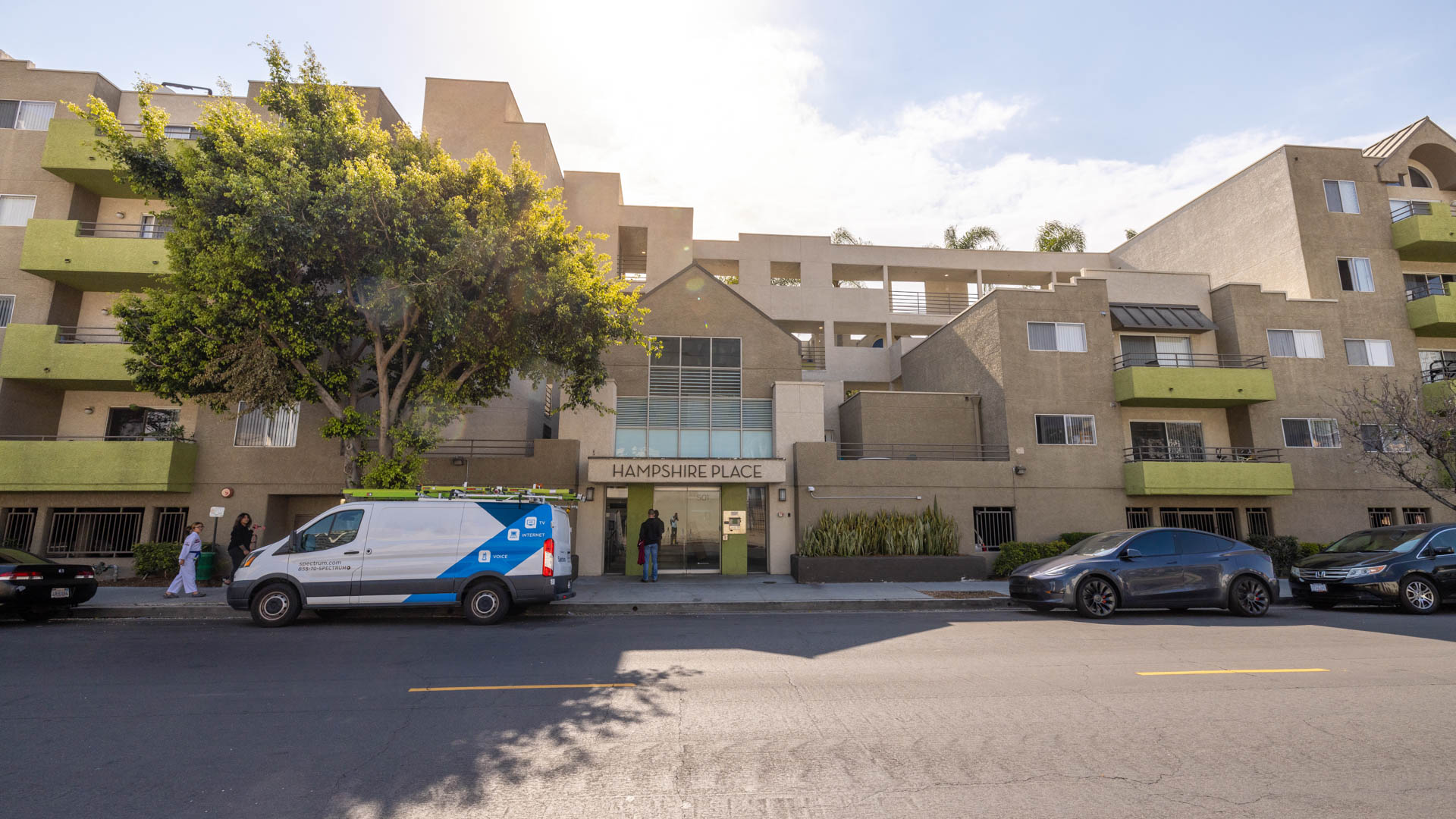 Hampshire Place Apartments 6 of 12