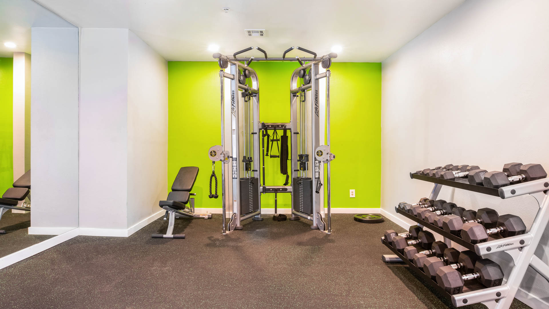 Gym at Hampshire Place Apartments (3 of 3)