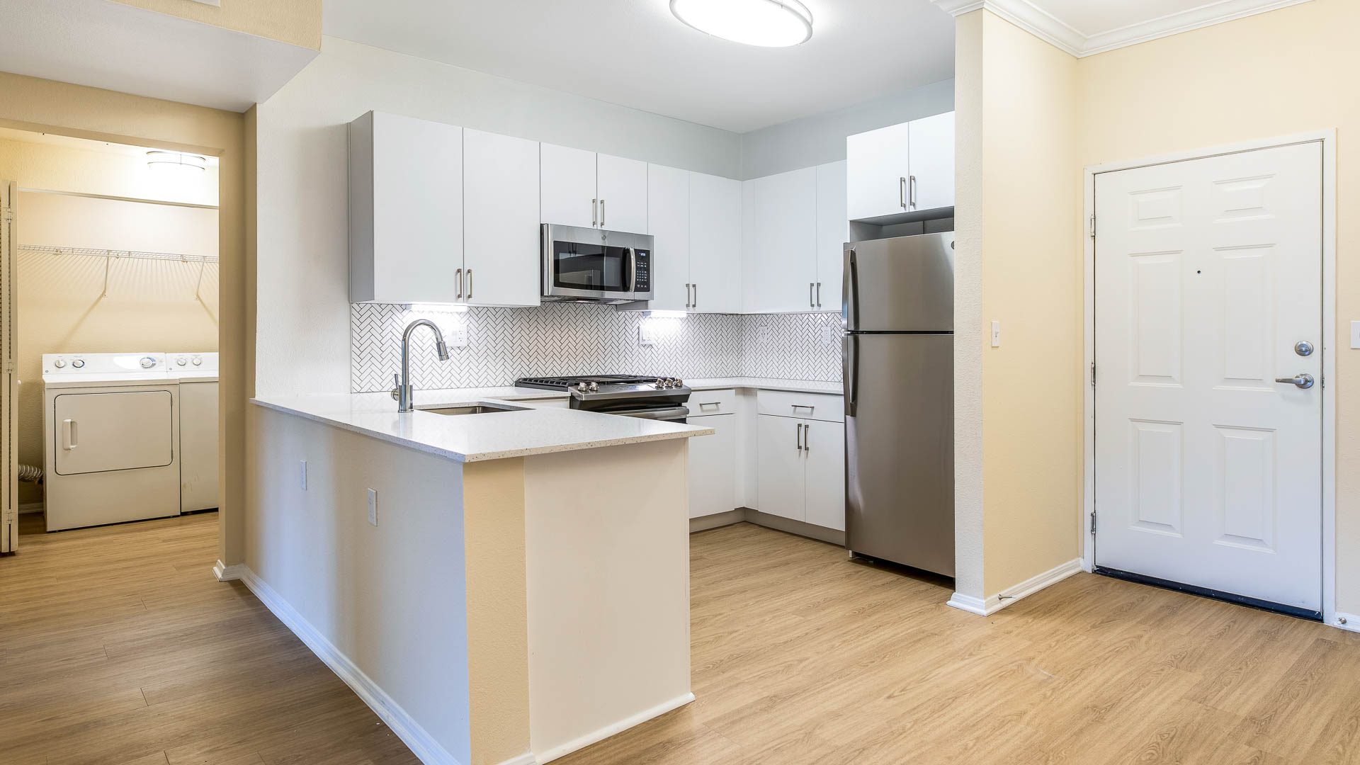 The Reserve at Empire Lakes Apartments 9 of 12