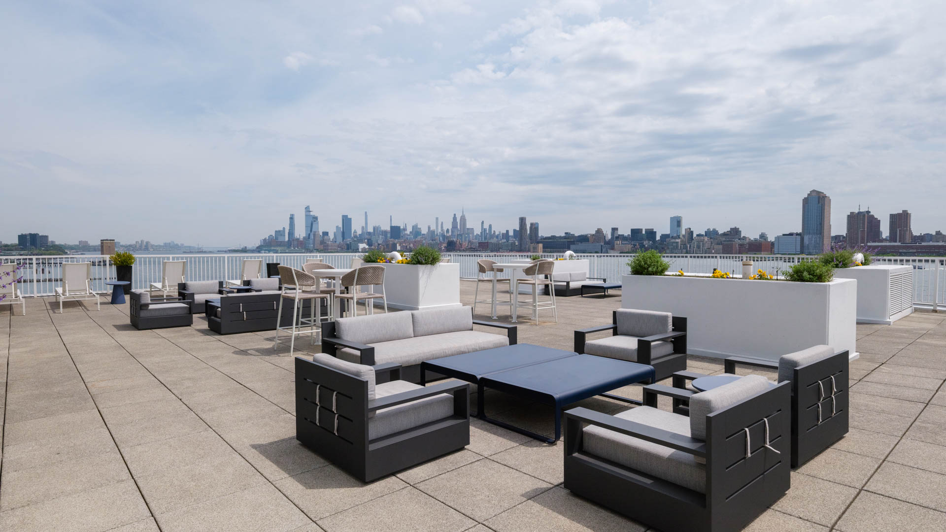 Roof deck at The Pier Apartments (3 of 3)