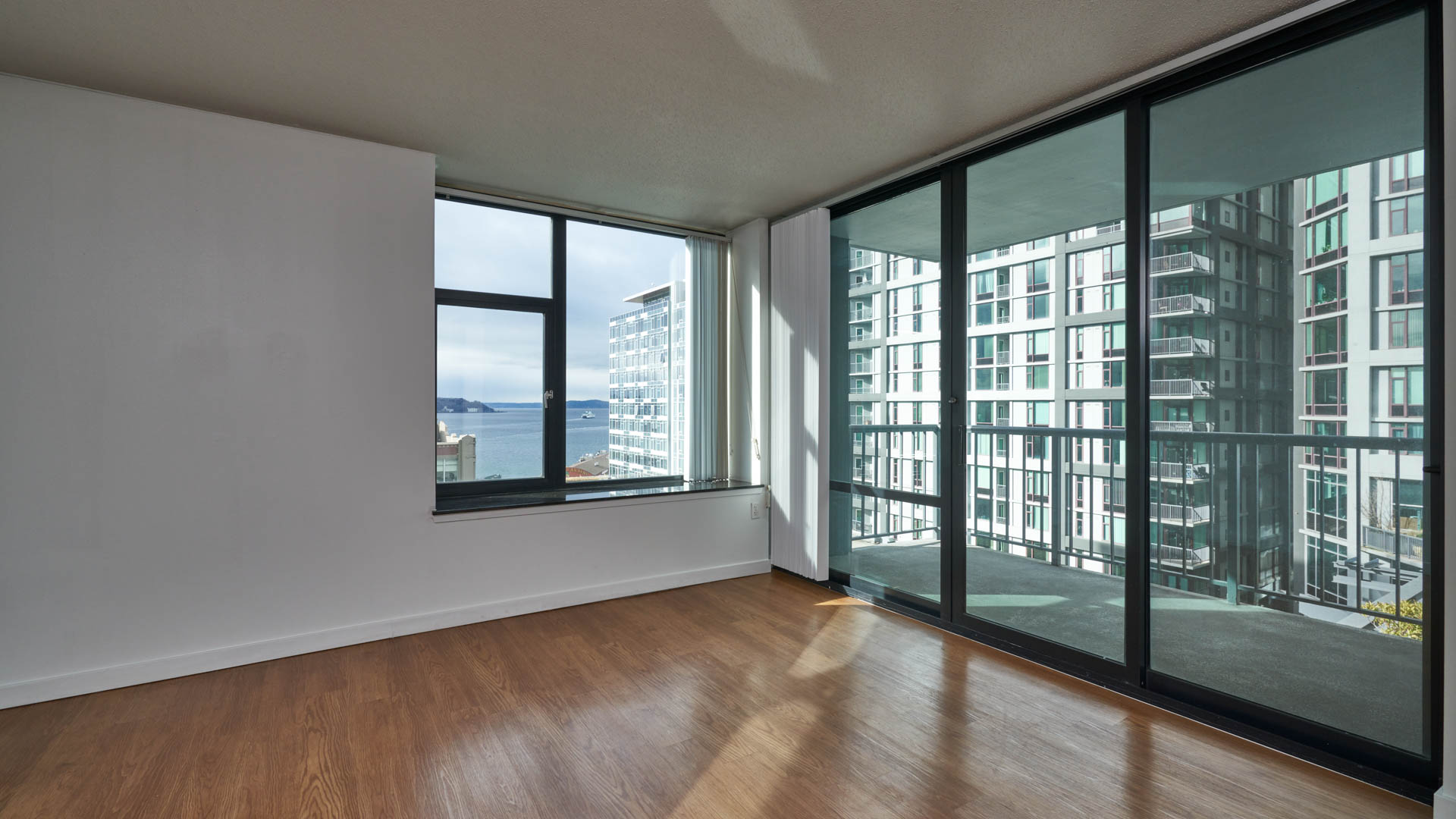 Harbor Steps Apartments 1 of 13