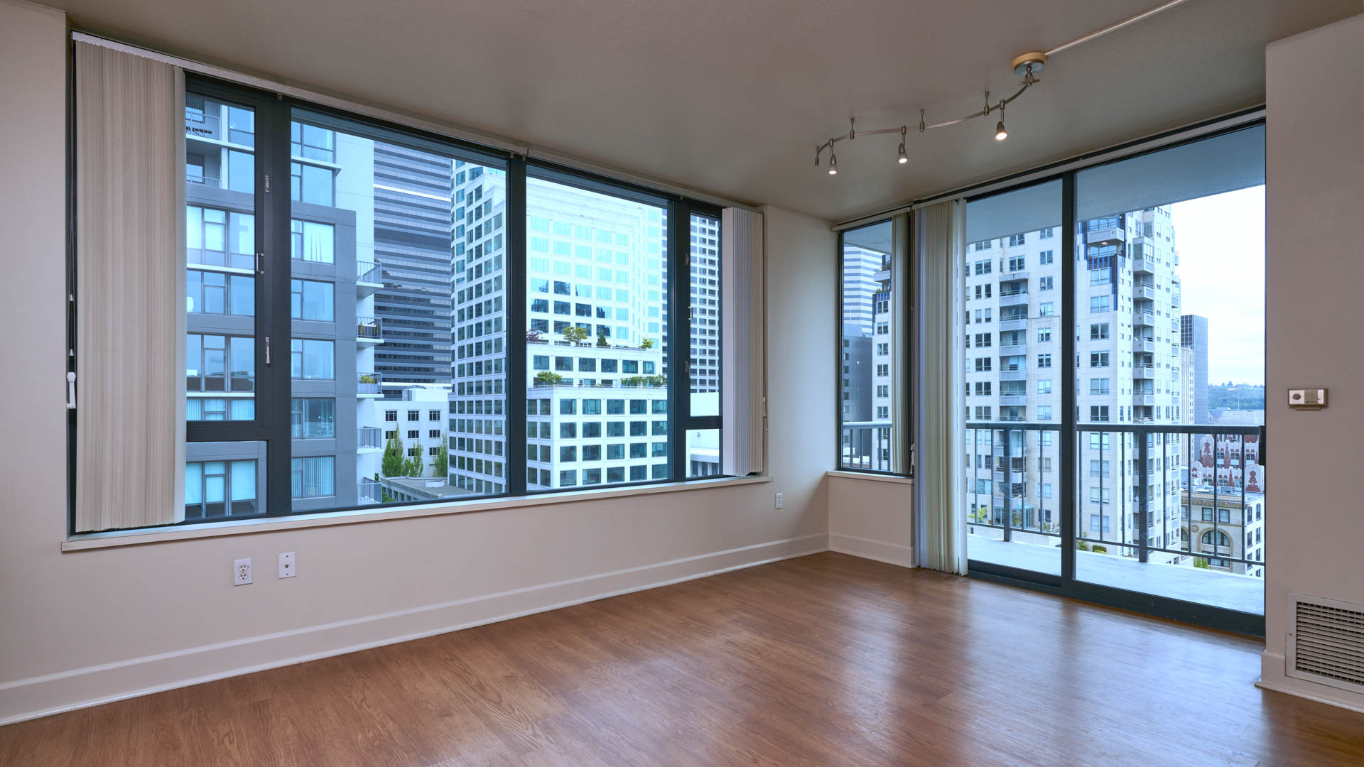 Harbor Steps Apartments 3 of 12