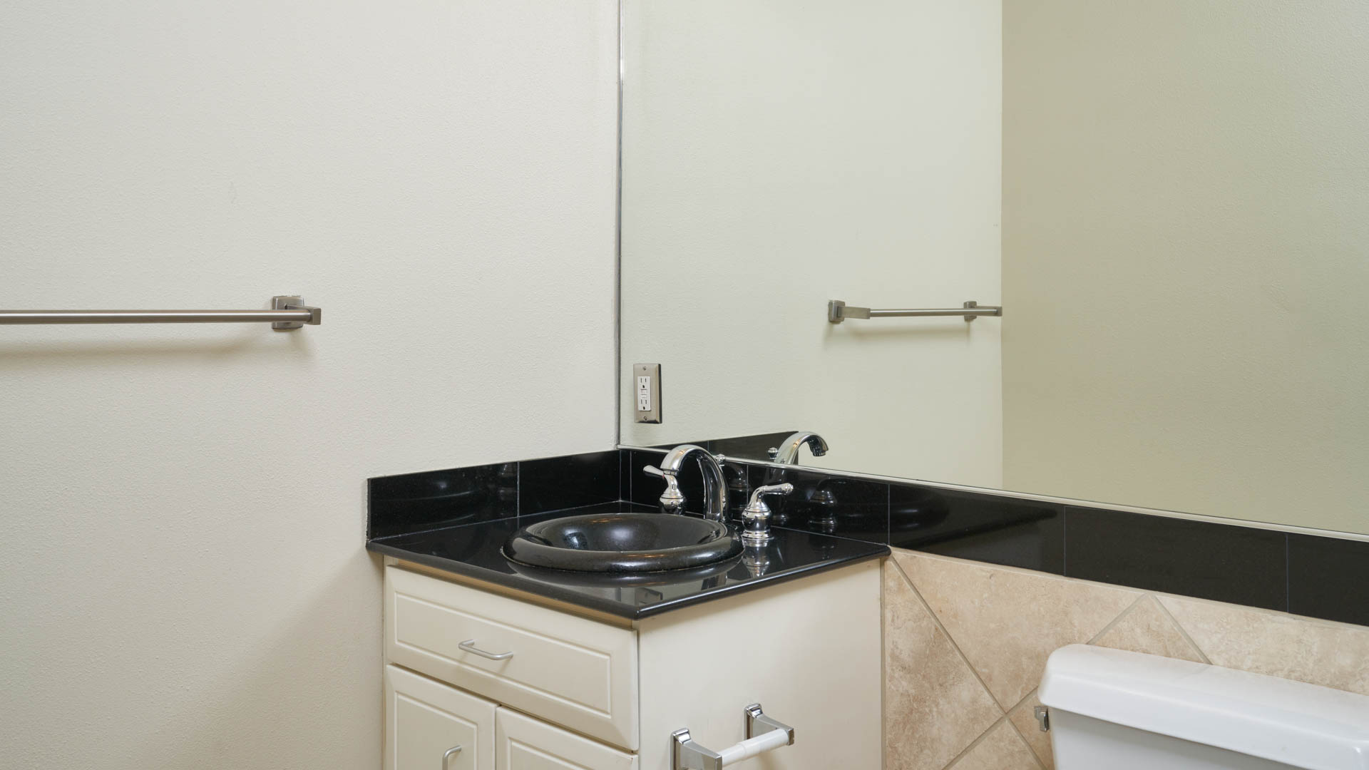 Harbor Steps Apartments 5 of 12