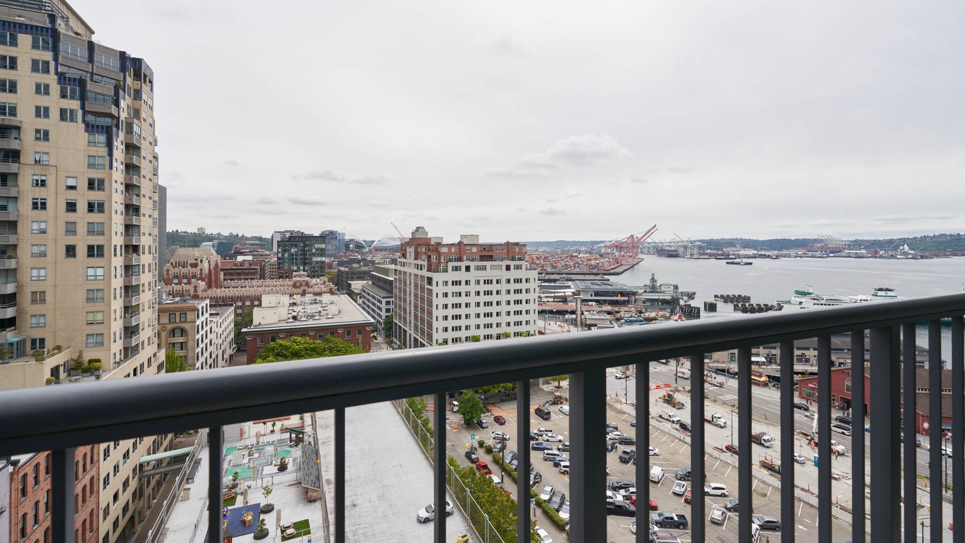 Harbor Steps Apartments 8 of 12
