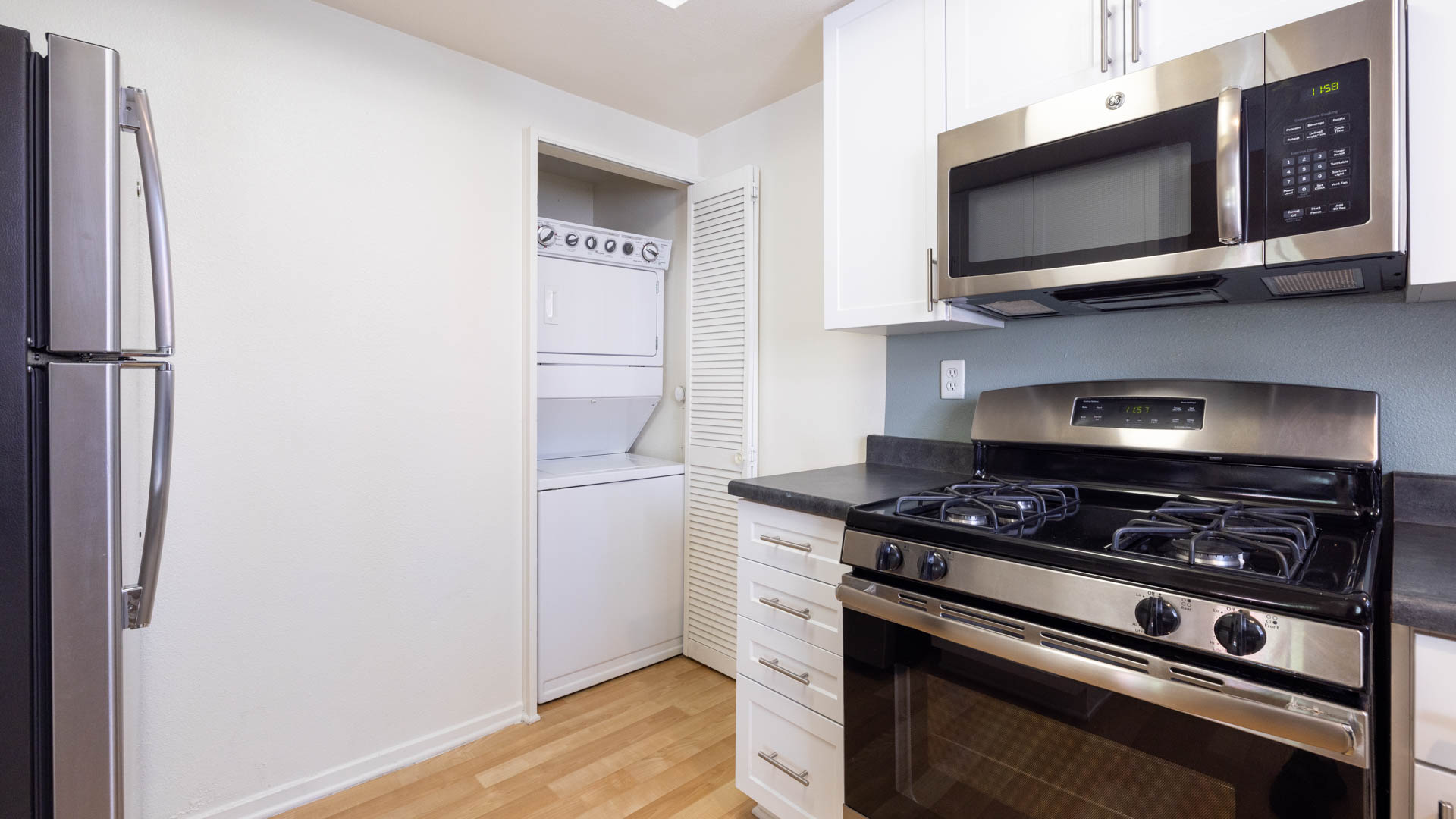 Country Oaks Apartments 2 of 9
