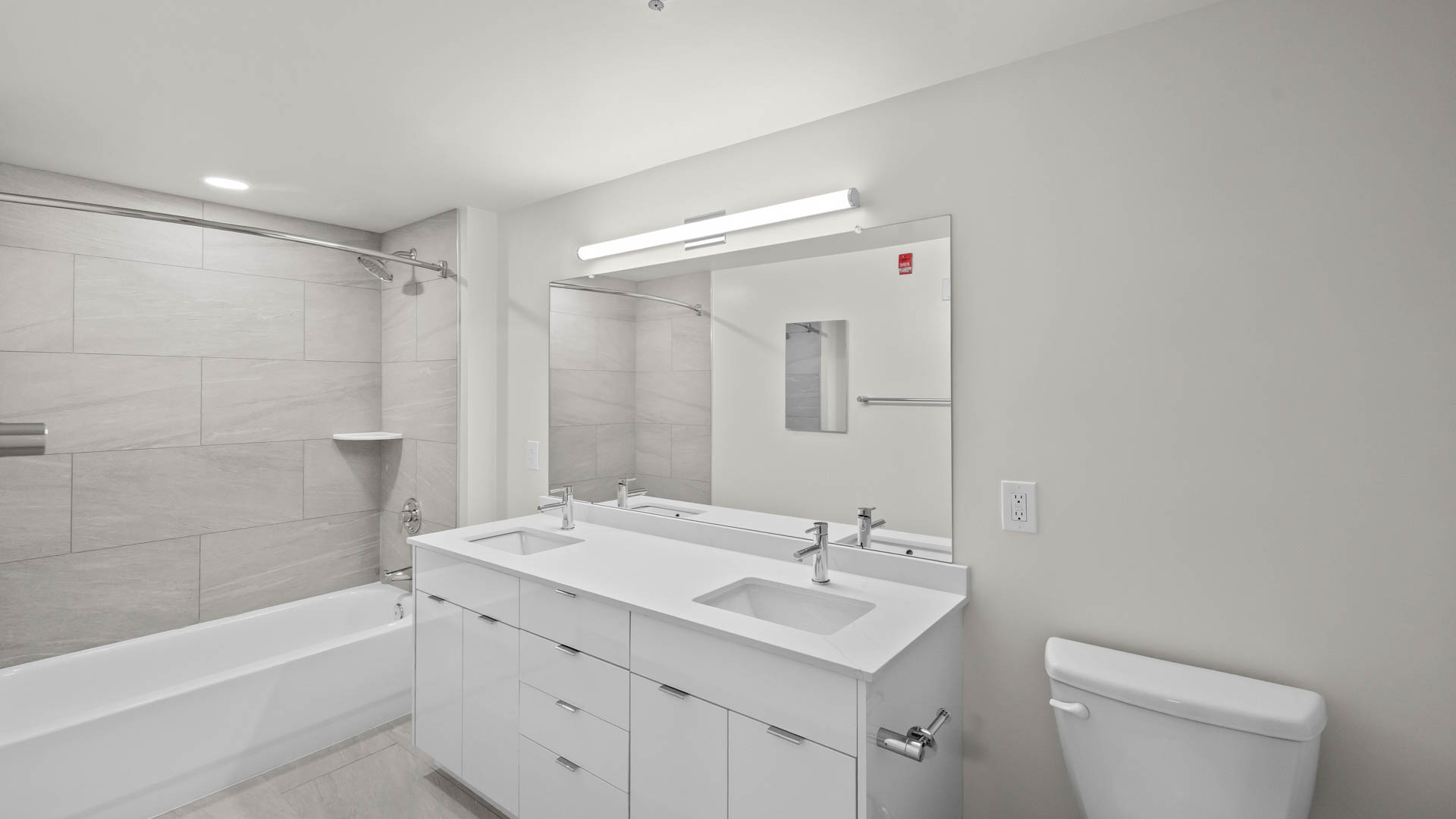 2400 M Apartments 20 of 49