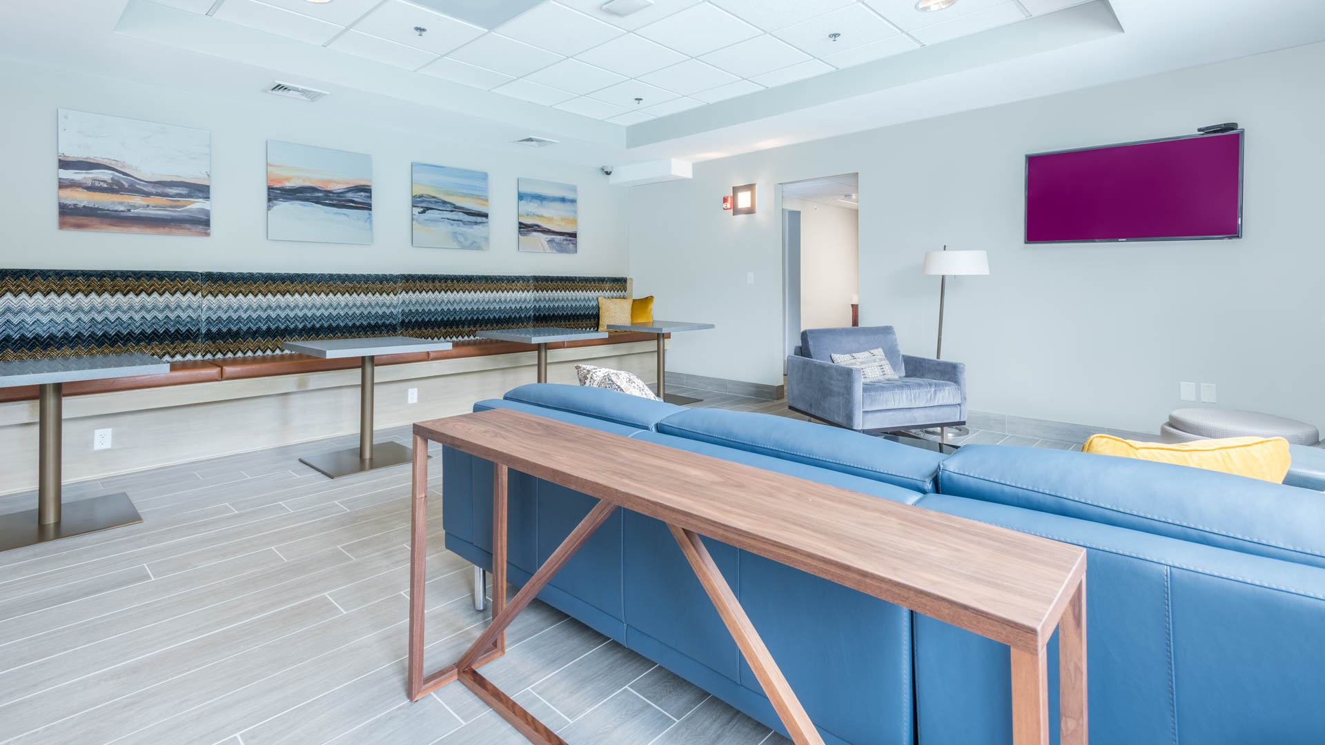 Lounge at Heritage at Stone Ridge Apartments