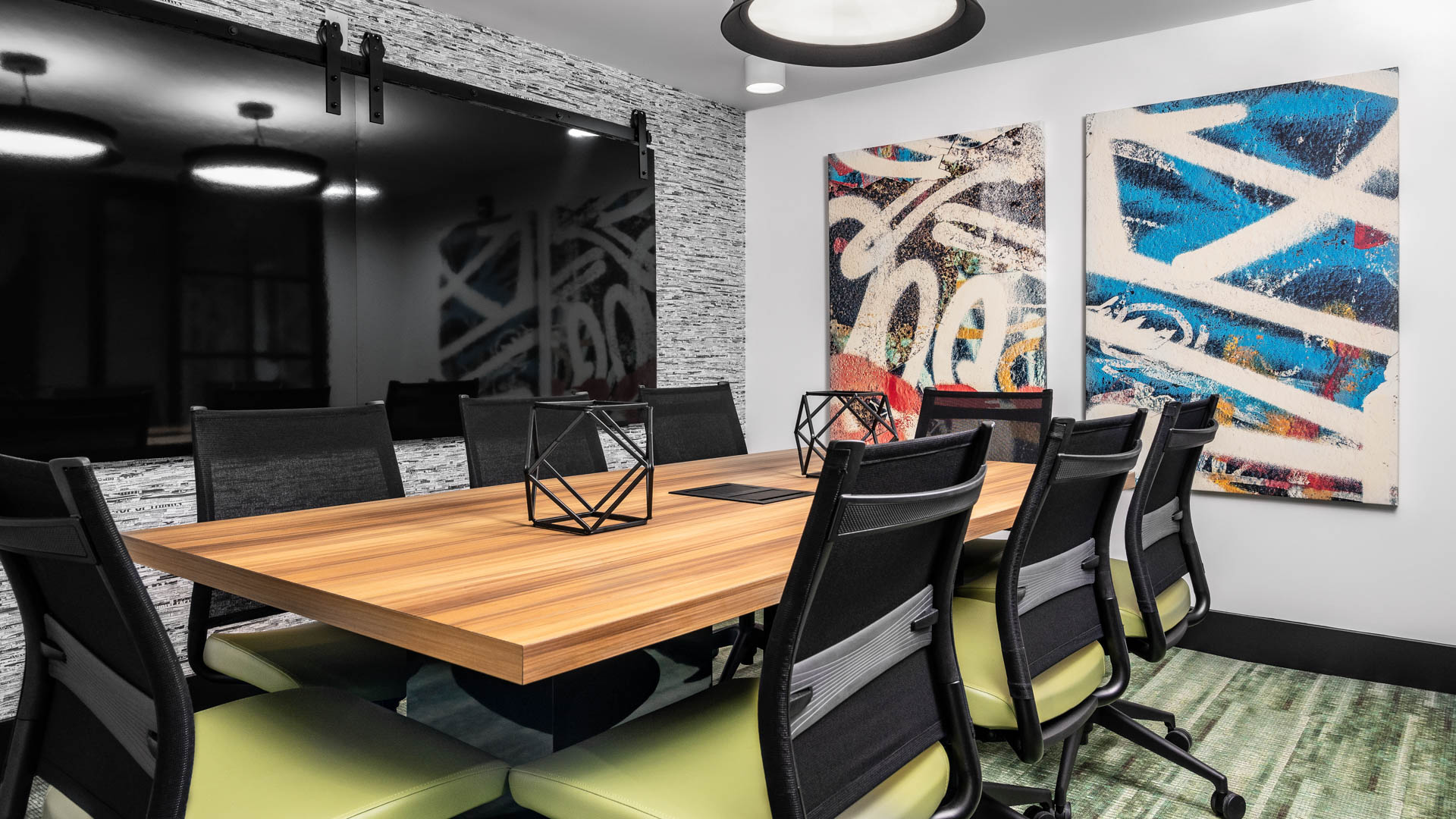 Work space at The Prime at Arlington Courthouse Apartments (2 of 2)