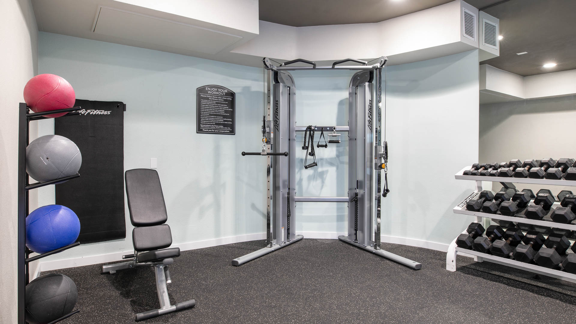 Gym at Kenwood Mews Apartments (2 of 2)