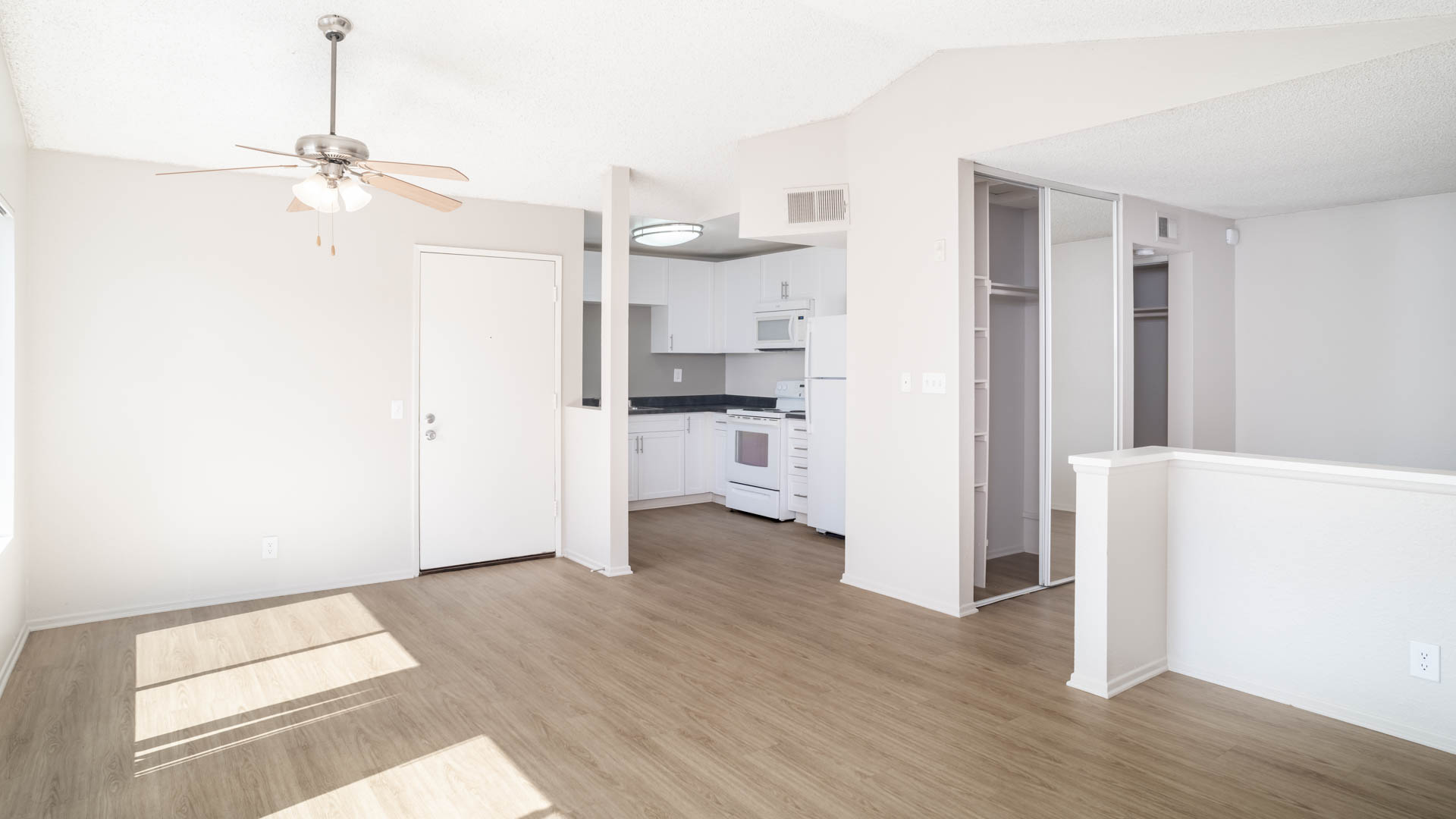 Avanti Apartments 3 of 5