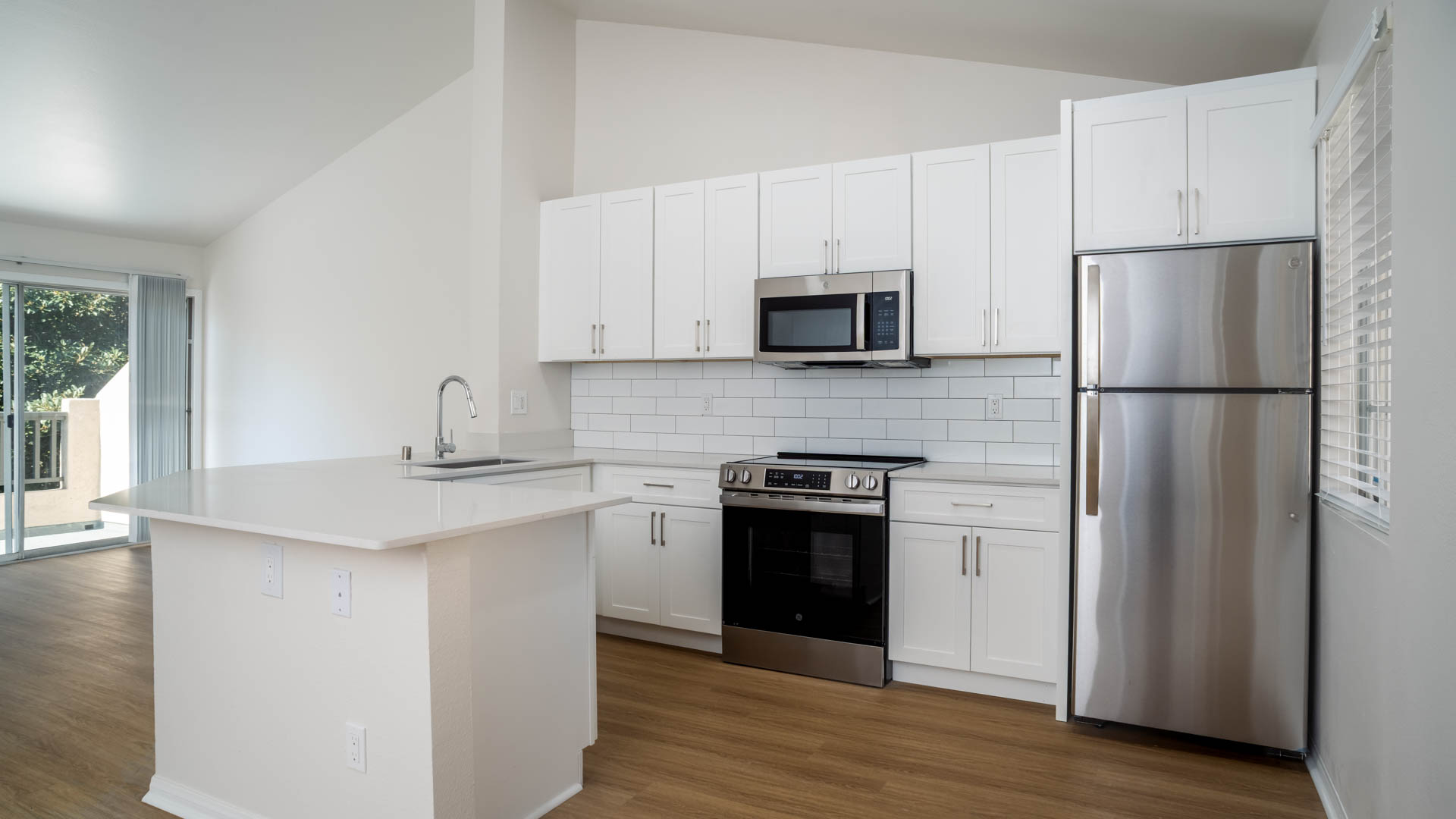 Deerwood Apartments 8 of 15