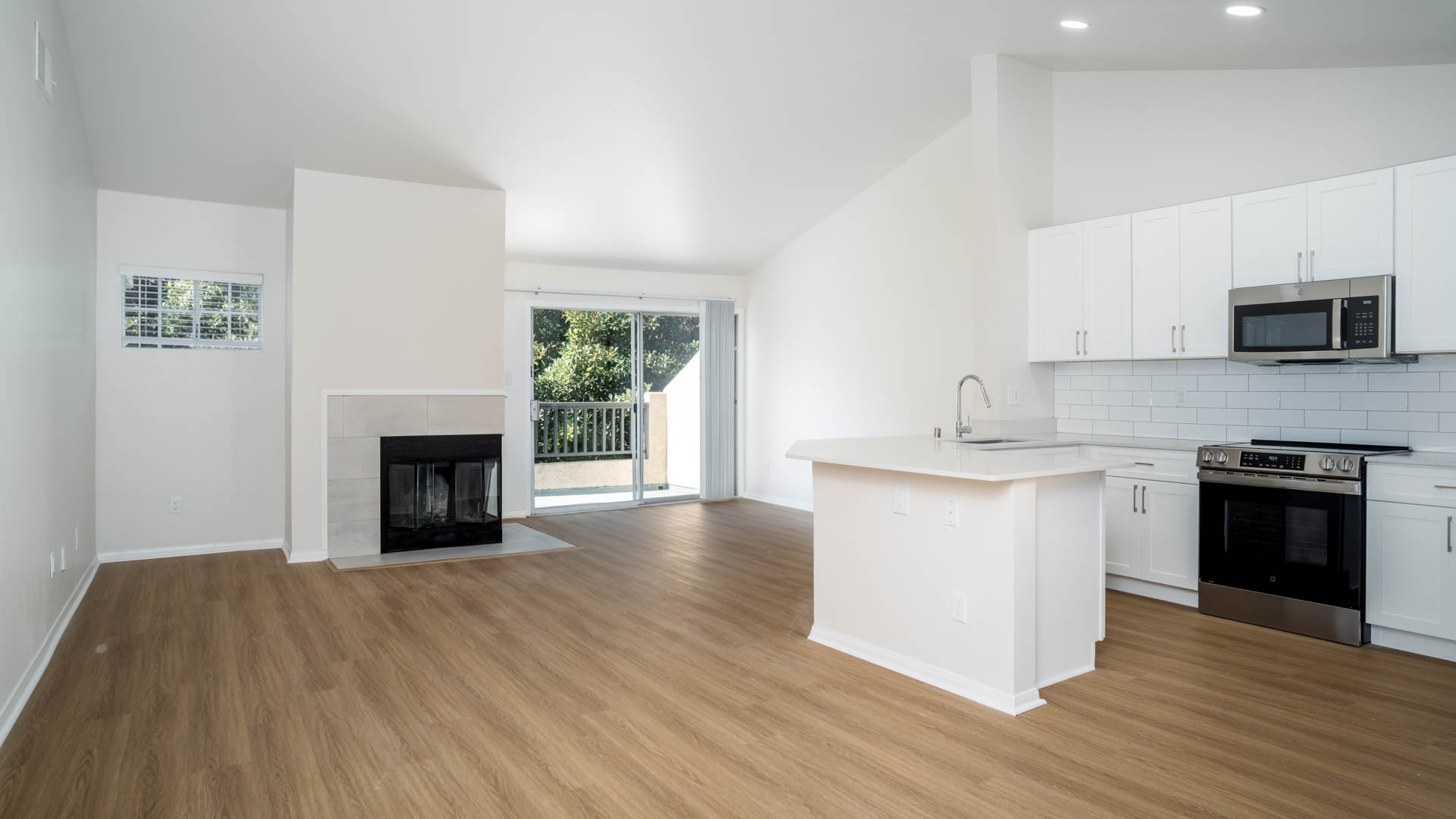 Deerwood Apartments 6 of 15