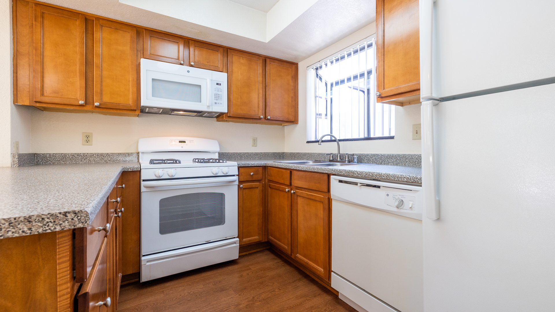 Eagle Canyon Apartments 2 of 8