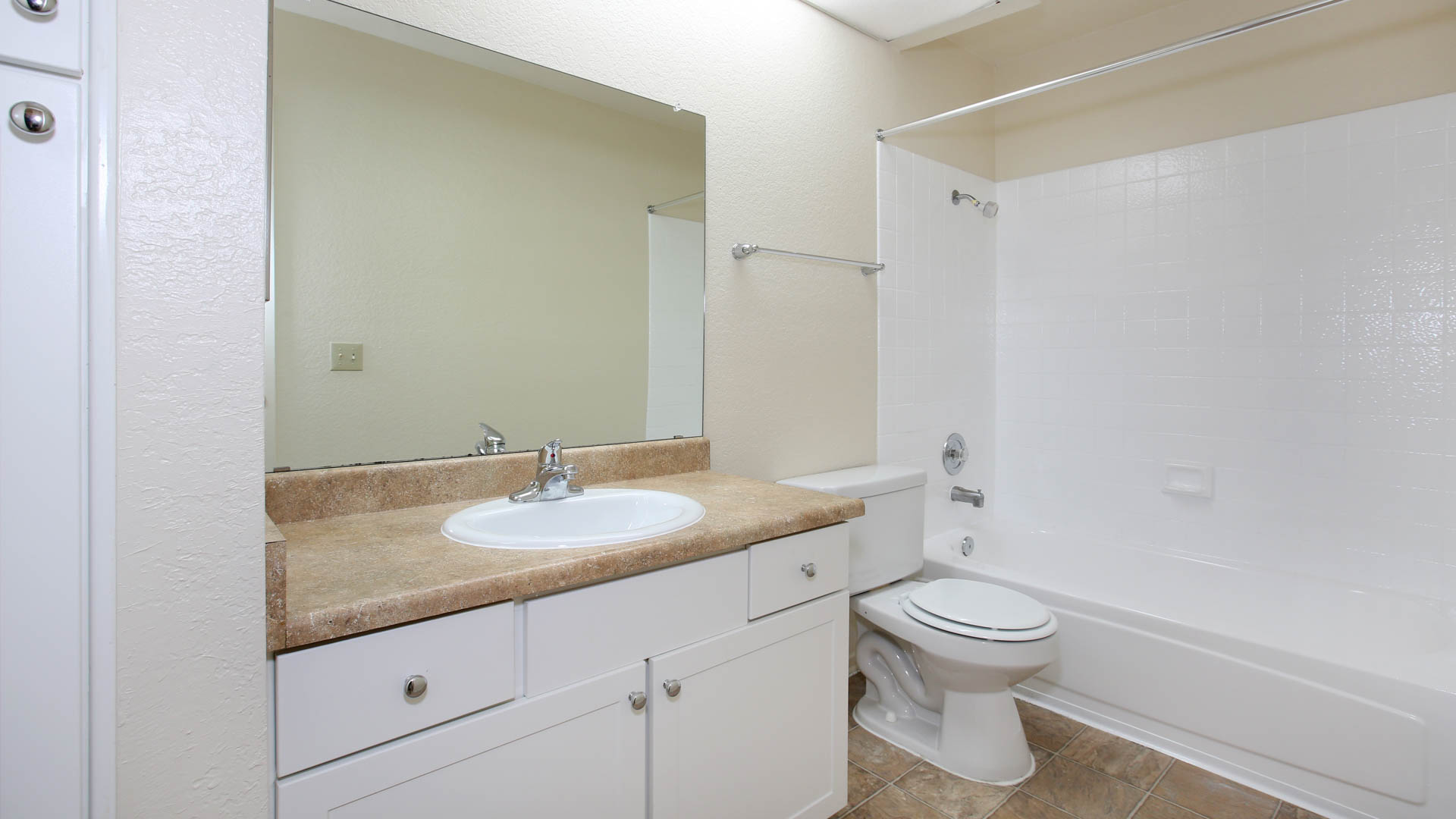 Eagle Canyon Apartments 2 of 4