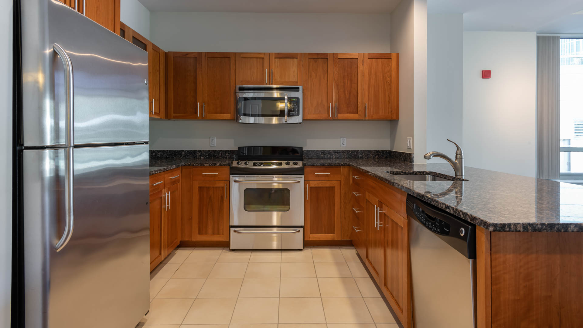The West End Apartments - Asteria, Villas and Vesta 5 of 12