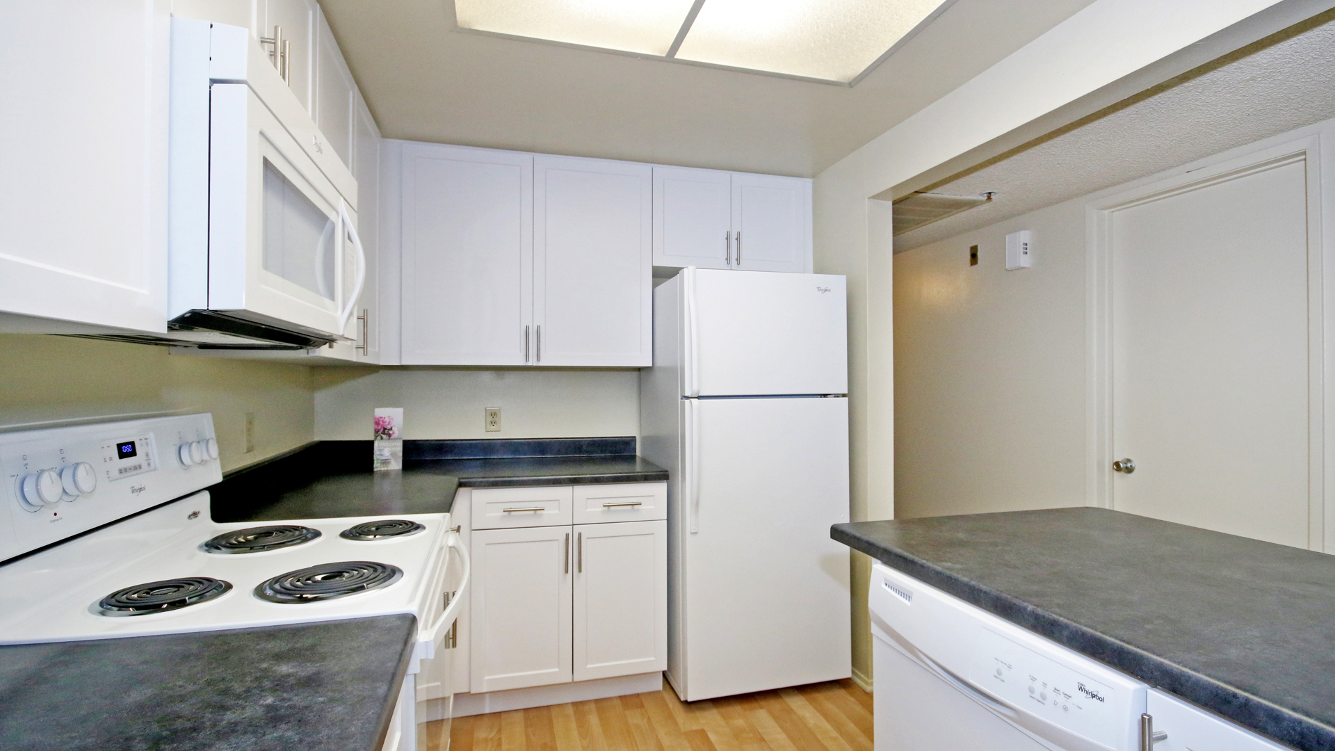 Ocean Crest Apartments 5 of 12