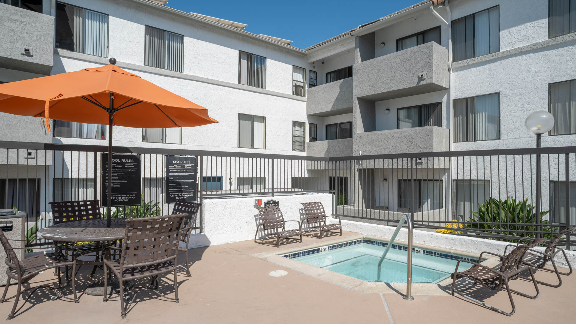 Ocean Crest Apartments 2 of 12