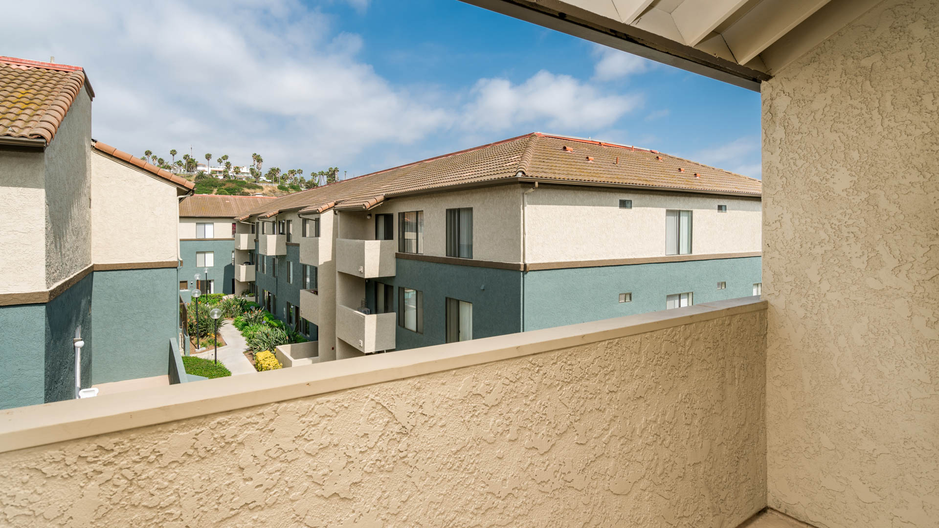 Ocean Crest Apartments 11 of 12