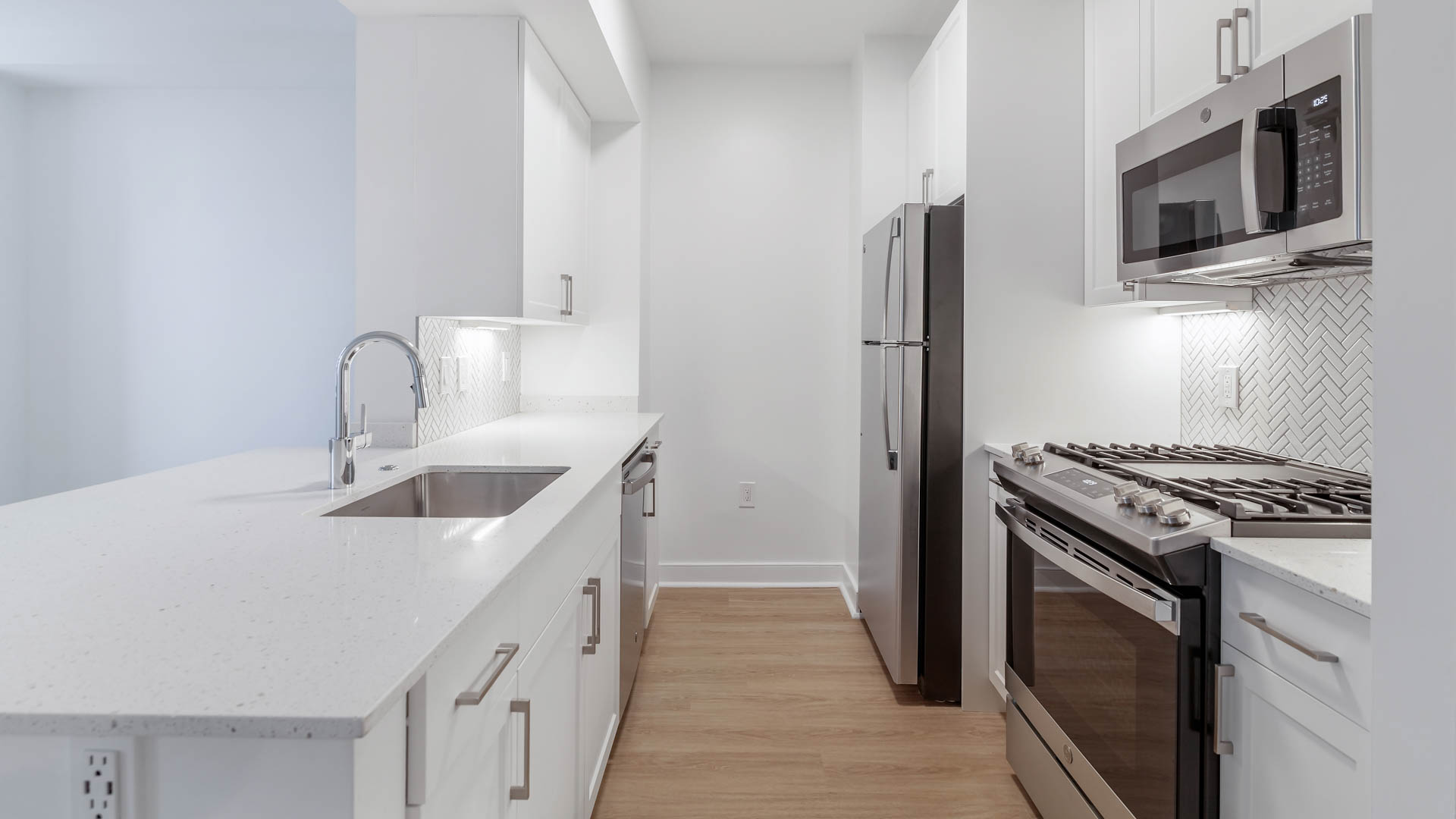 1210 Mass Apartments 6 of 11