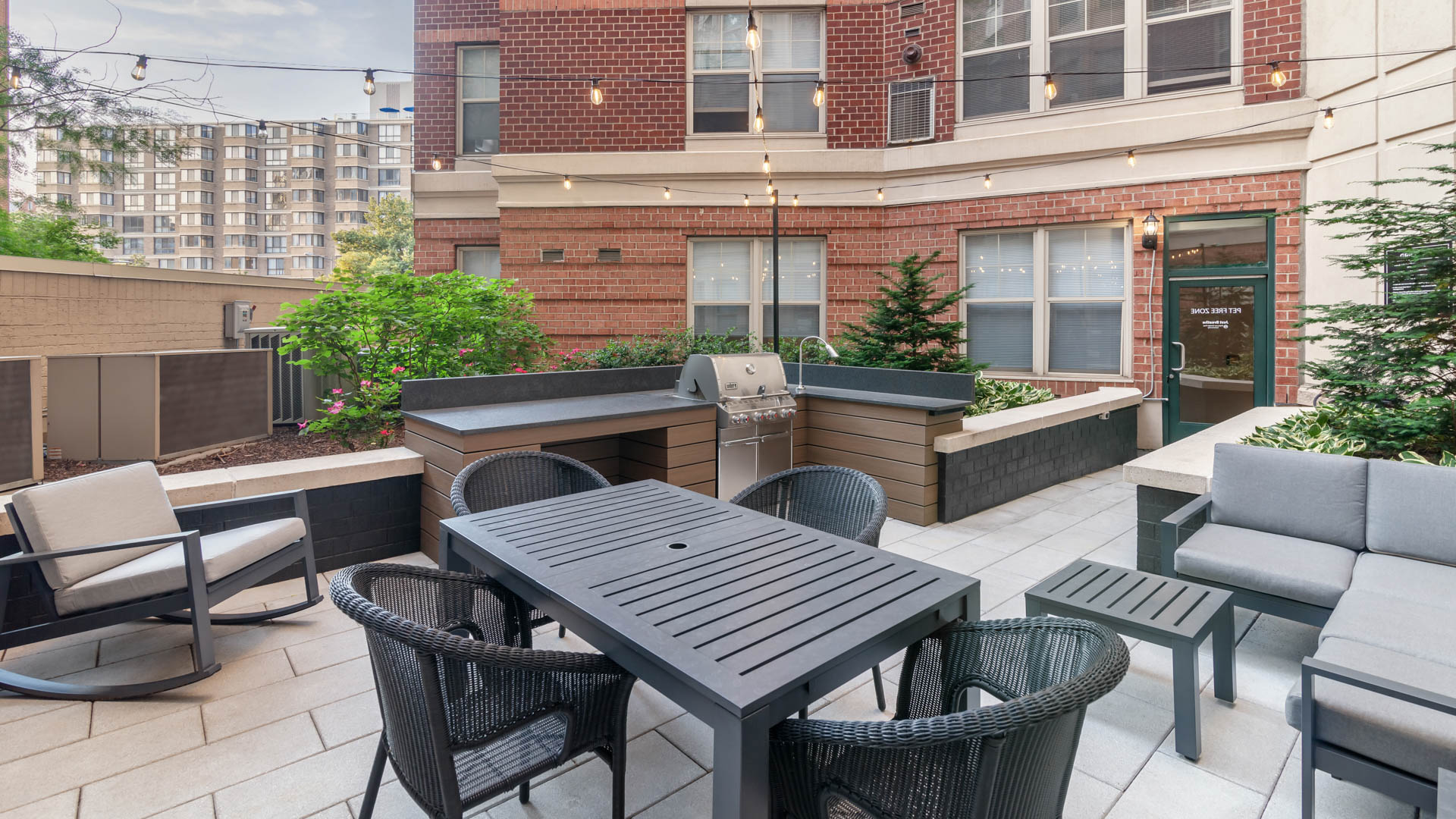 Courtyard at 1210 Mass Apartments (2 of 2)