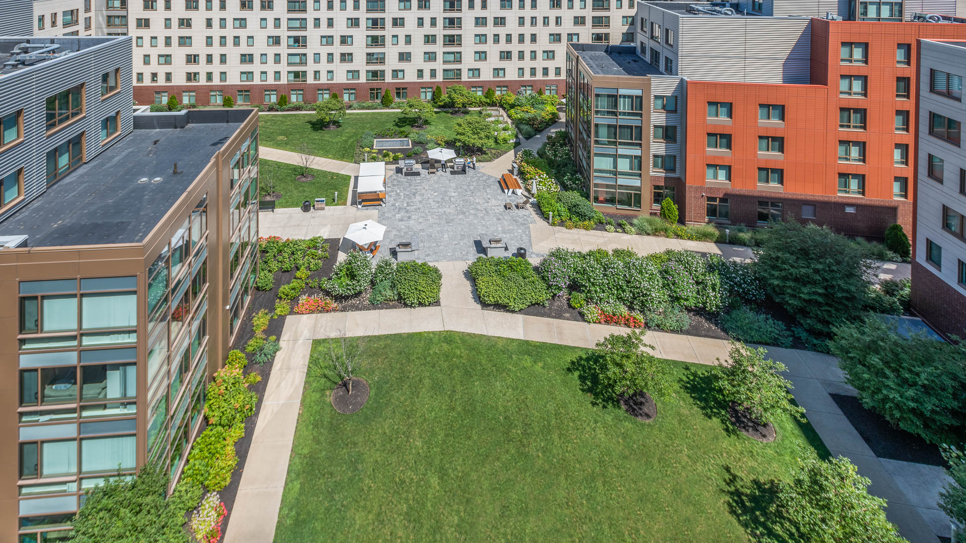 Courtyard at Third Square Apartments (3 of 4)
