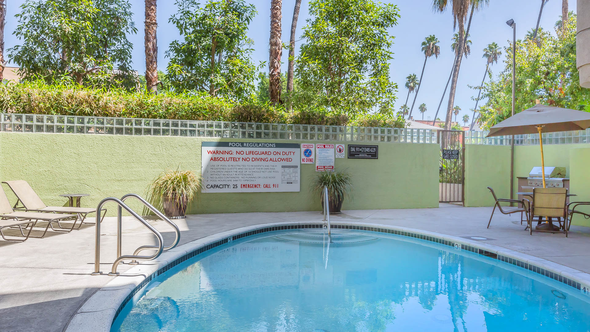 Pool at The Cleo Apartments (3 of 3)