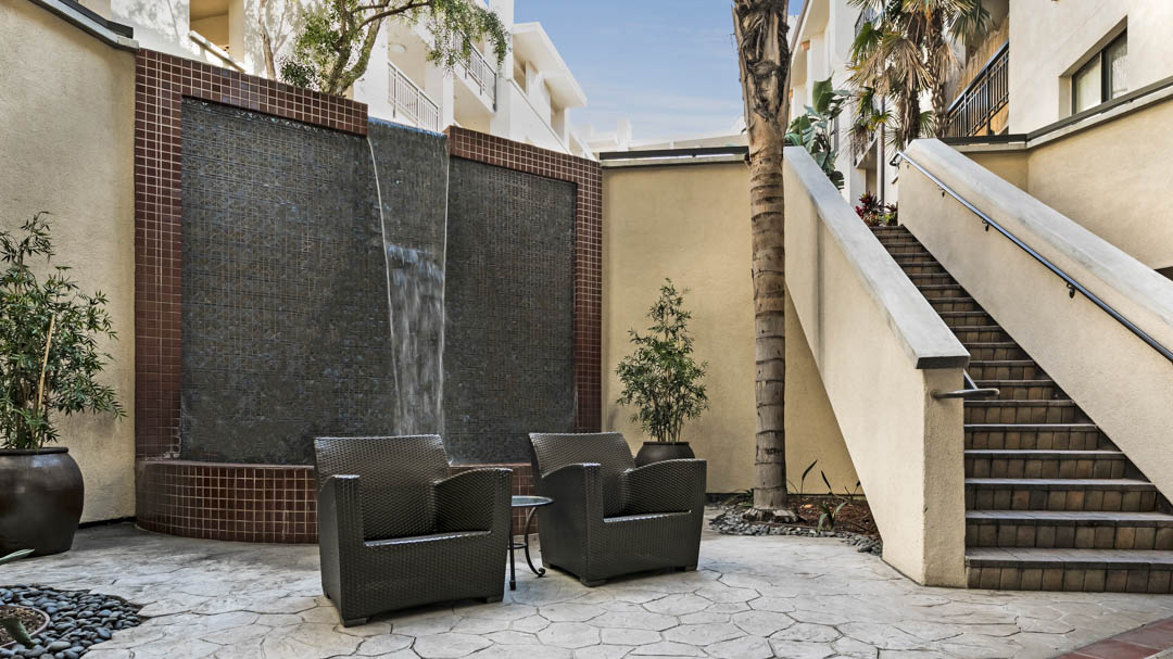 Courtyard at Mozaic at Union Station Apartments (1 of 2)