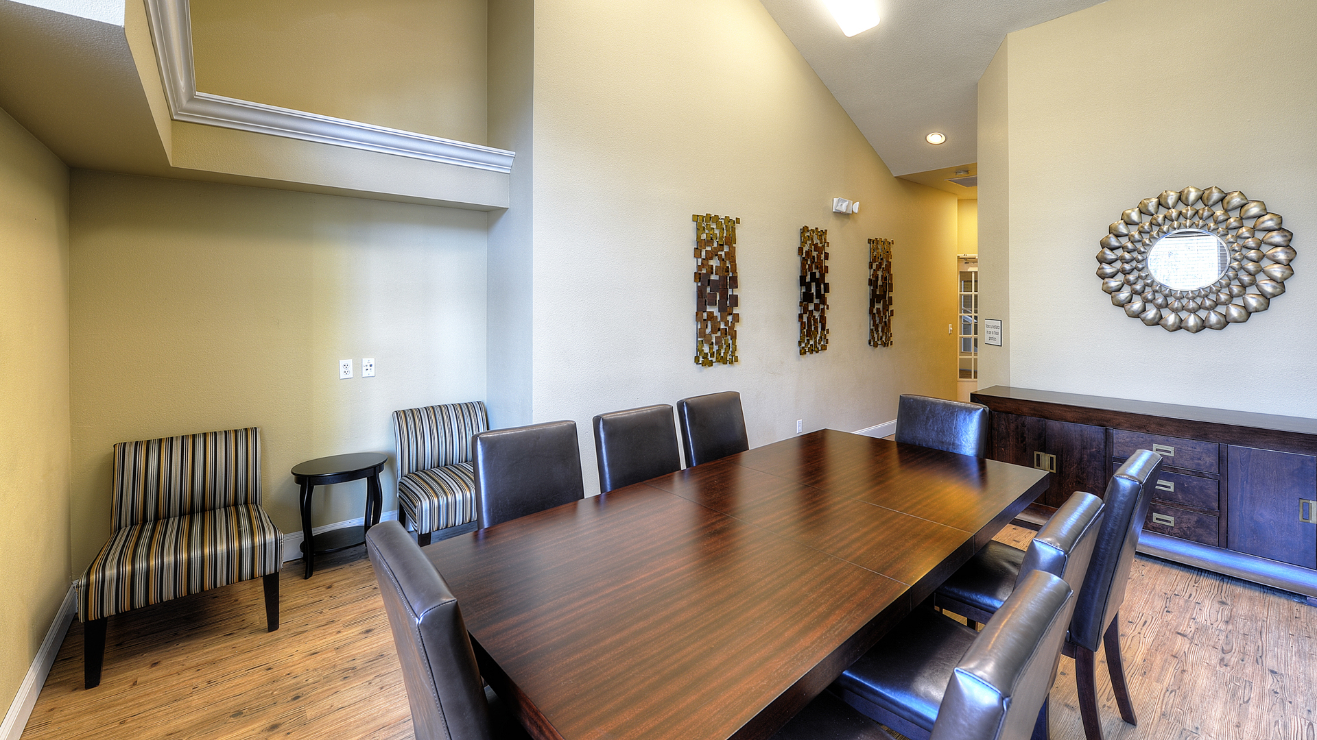 Business center at The Reserve at Town Center Apartments