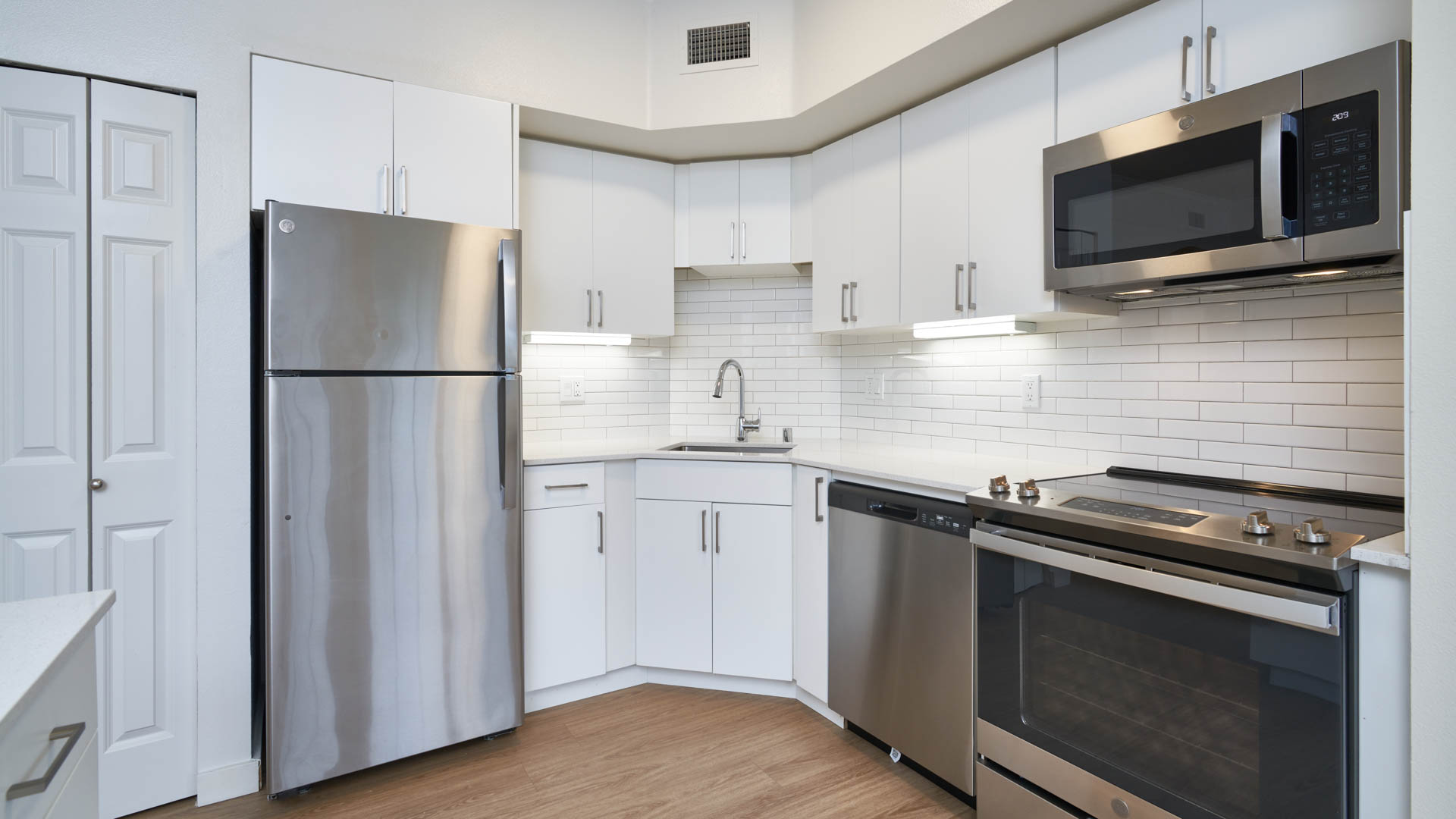 The Reserve at Town Center Apartments 8 of 12
