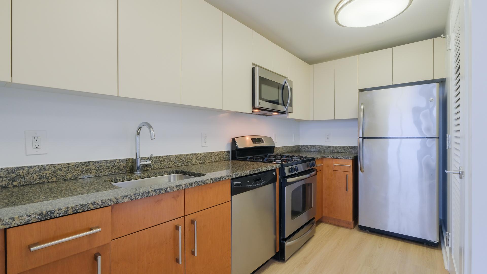 The Brooklyner Apartments 6 of 12