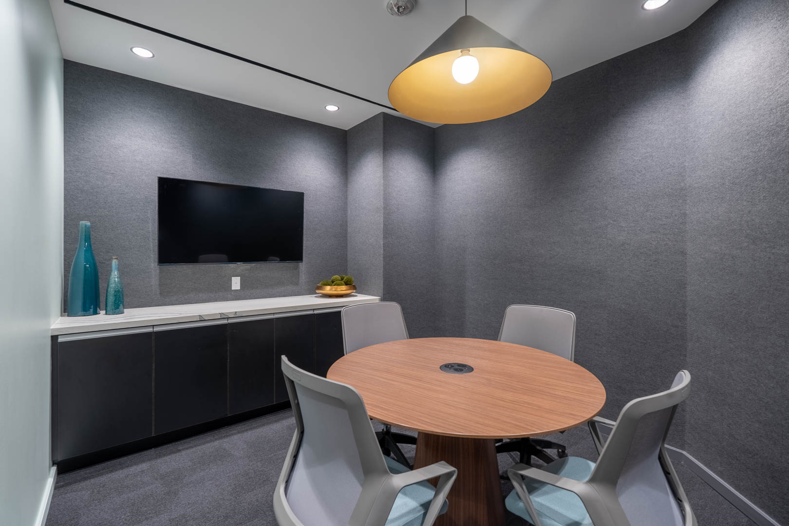Work space at 1401 Joyce on Pentagon Row Apartments