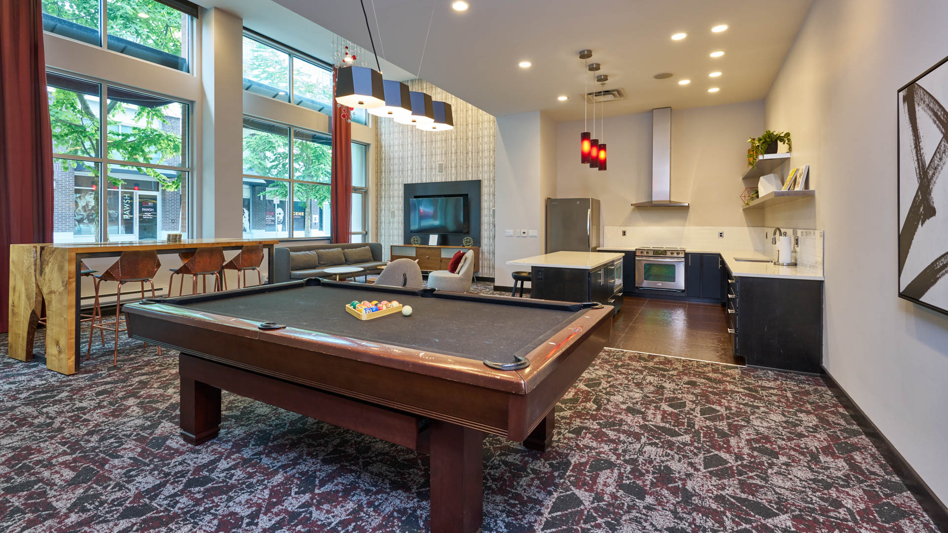 Lounge at red160 Apartments (1 of 4)