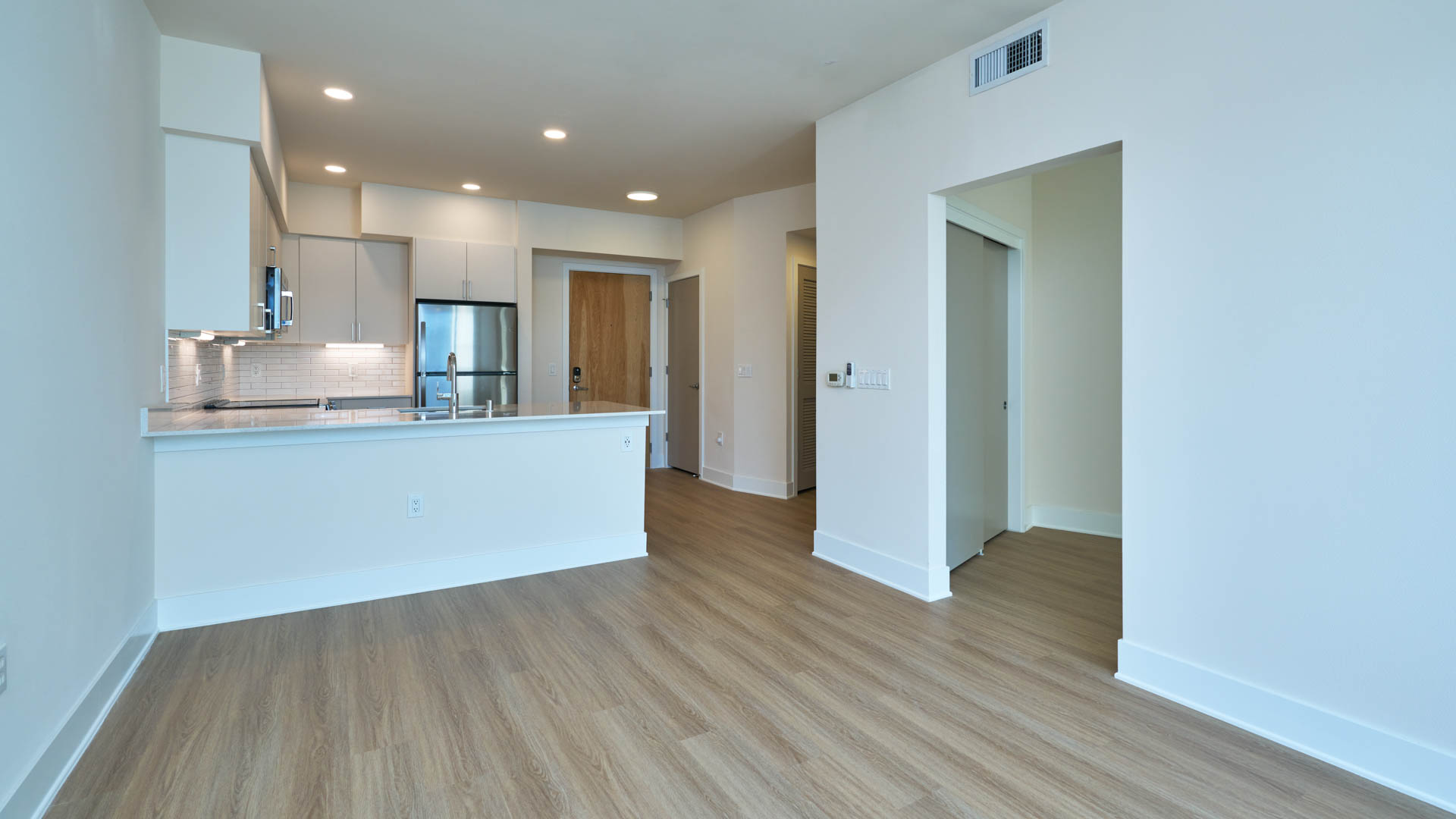 red160 Apartments 6 of 11