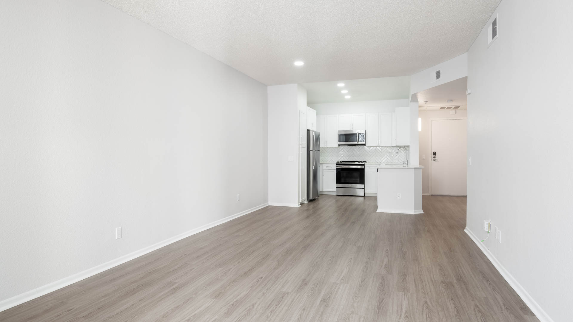 Del Mar Ridge Apartments 4 of 8