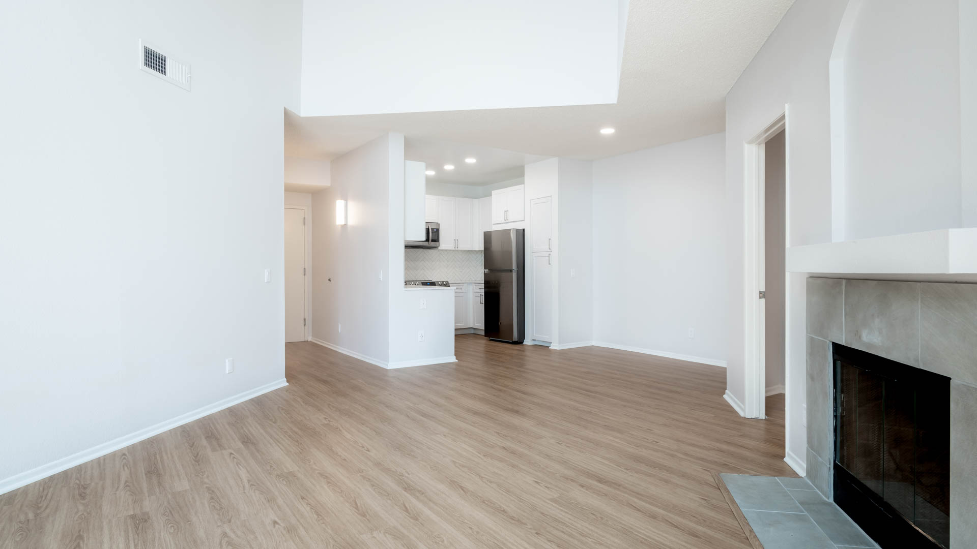Del Mar Ridge Apartments 7 of 8